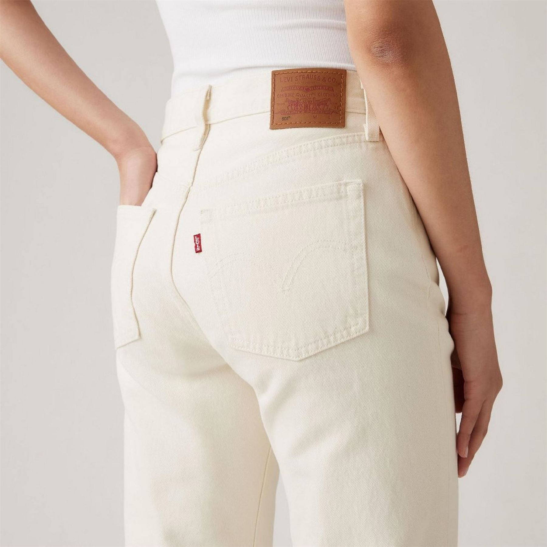 Levis 501 Cropped Mid Rise Cotton Straight Leg Jeans