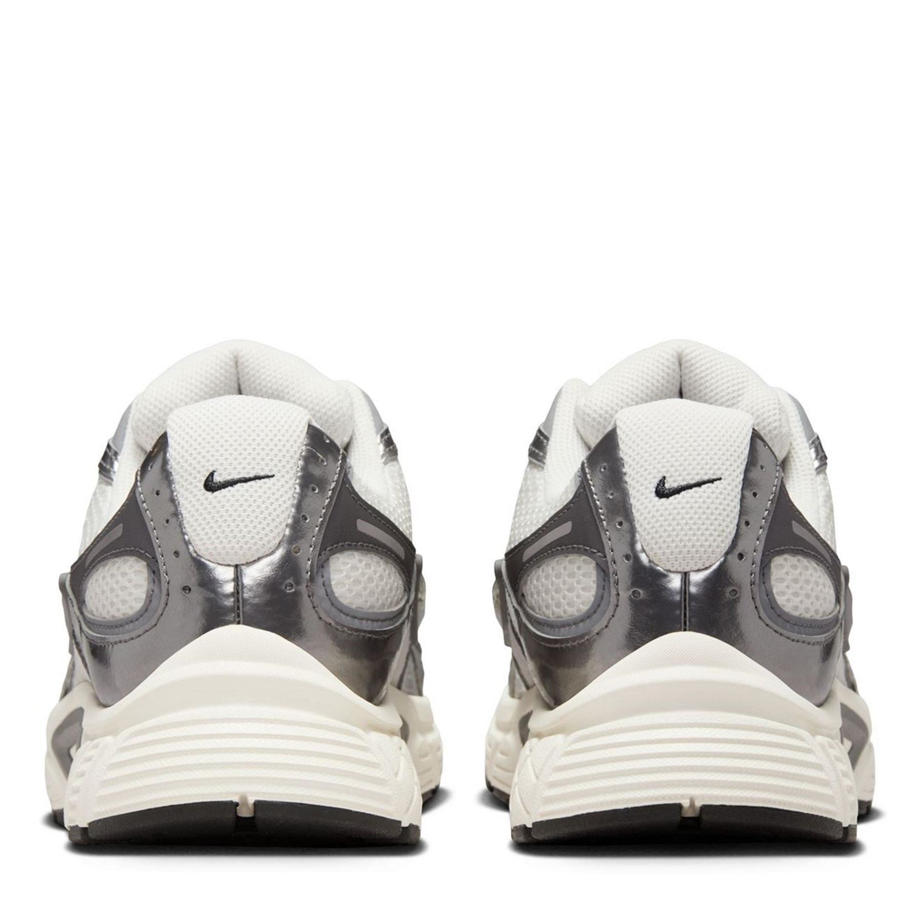 Nike Vomero 5 Running Flat Heel Trainers