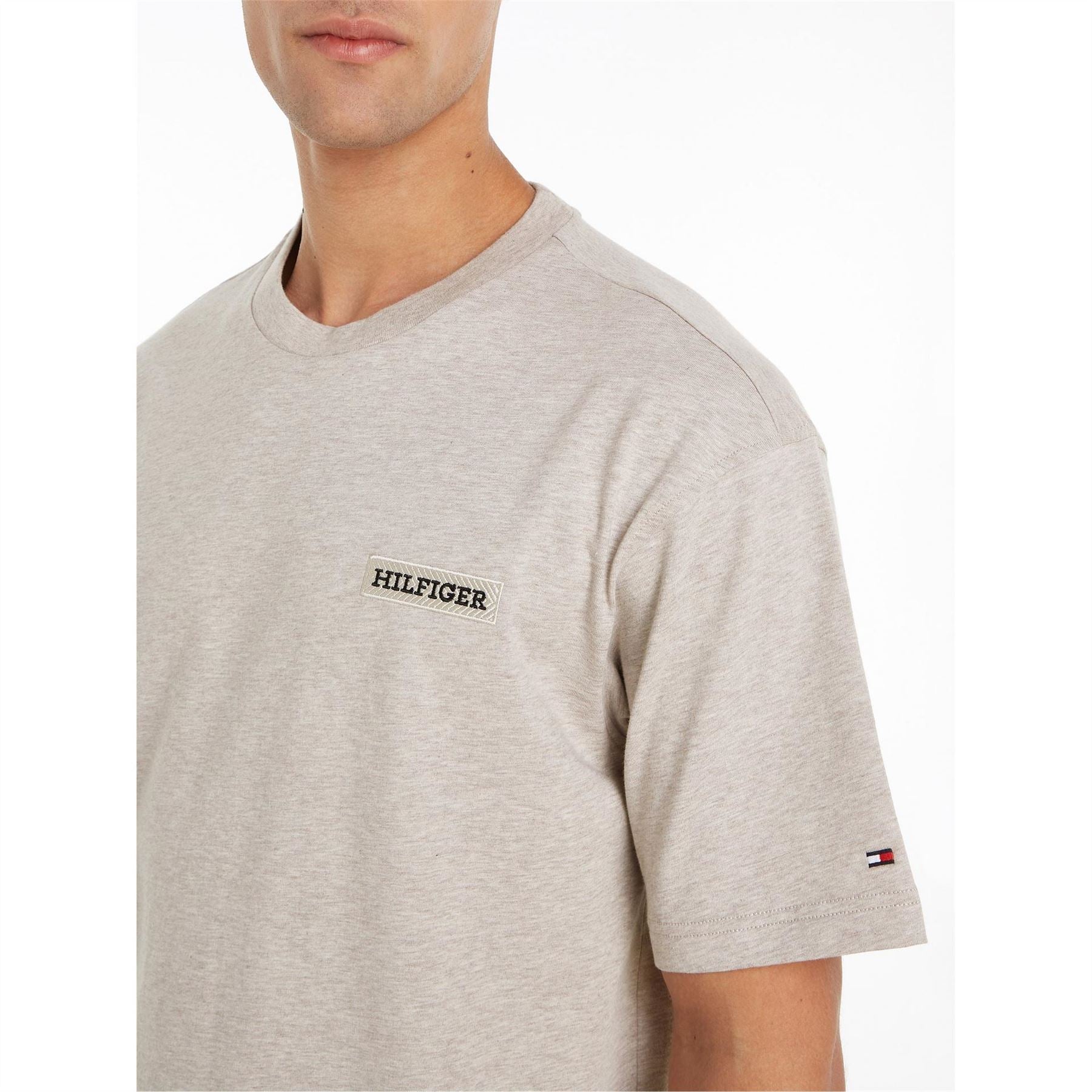 Tommy Hilfiger Sleeved T-Shirt