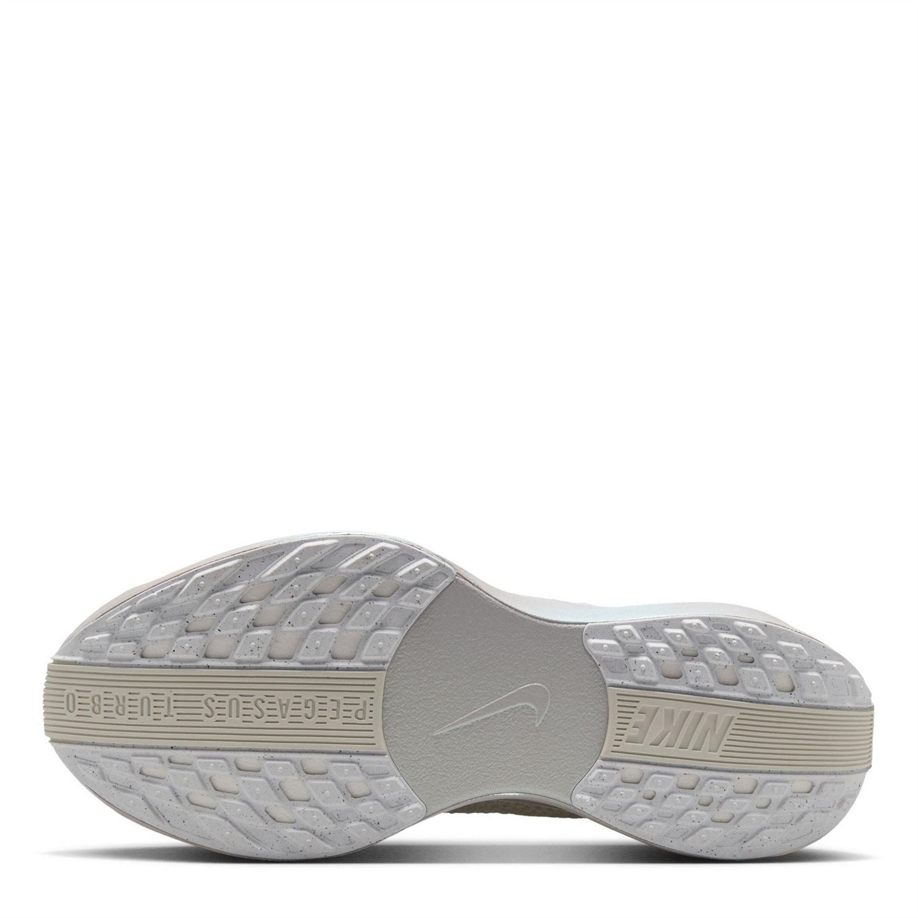 Nike Womens Pegasus Plus Running Shoes