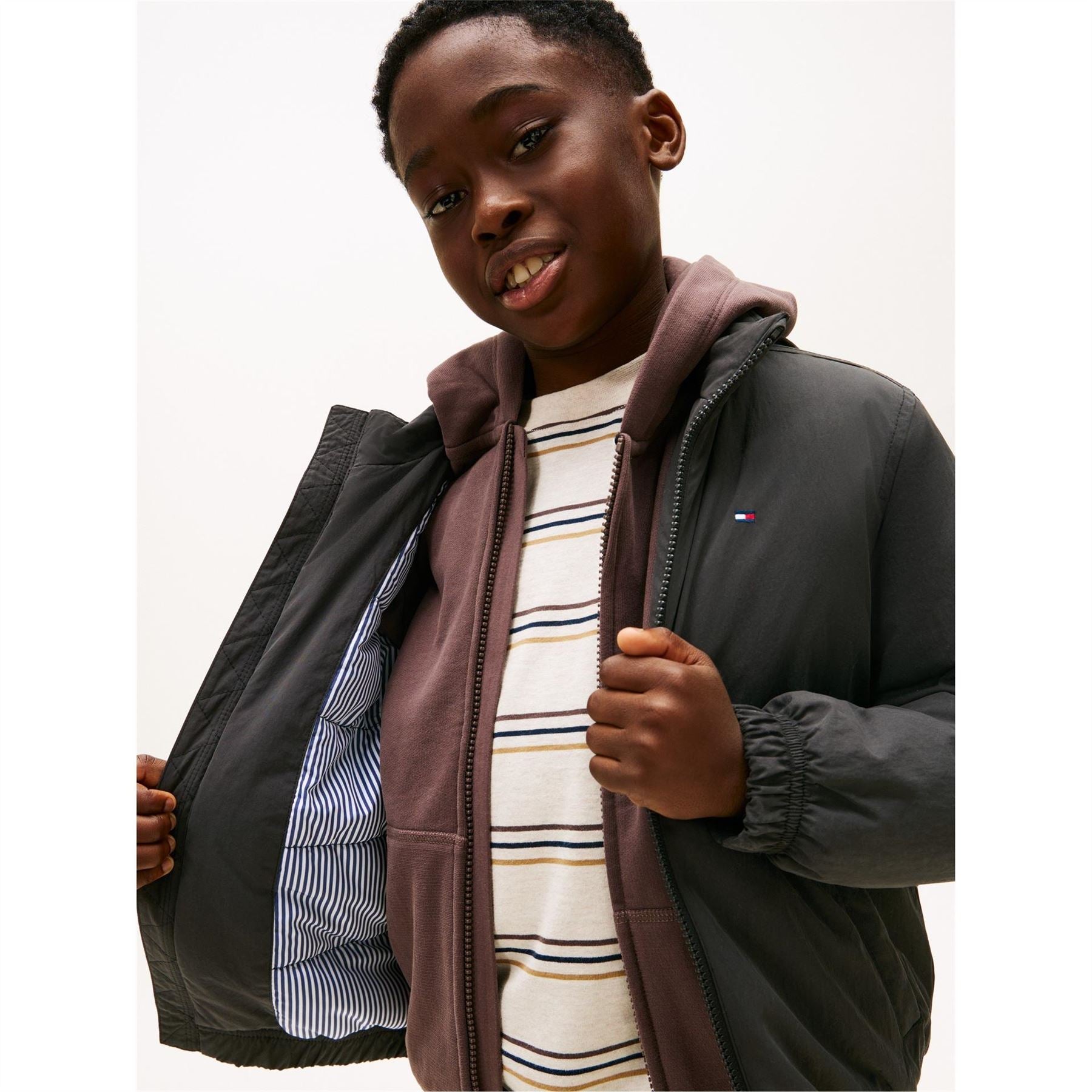Tommy Hilfiger Essential Solid Patterned Hooded Softshell Jacket with Zipped Pocket