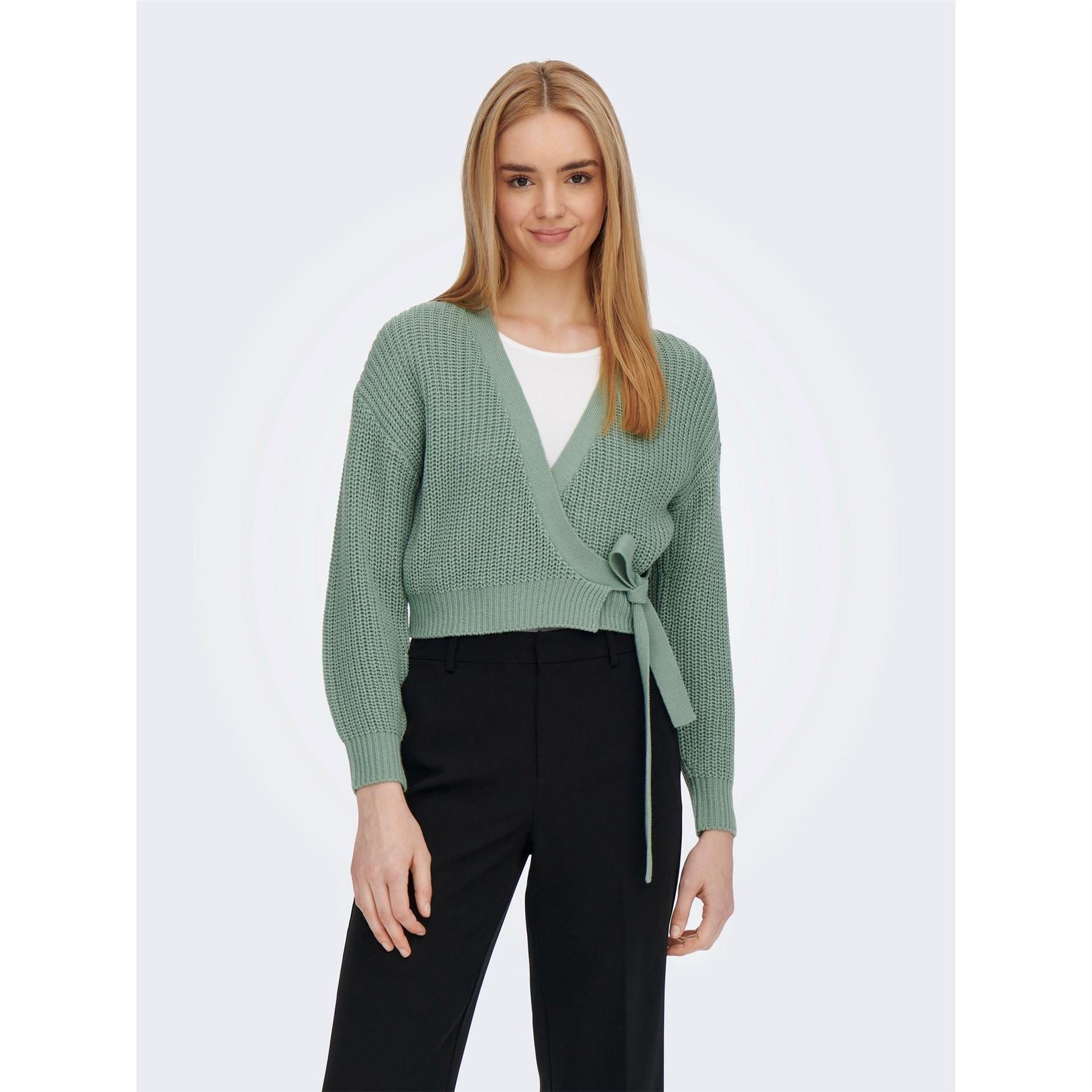 Only Cropped V-Neck Relaxed Fit Sweater