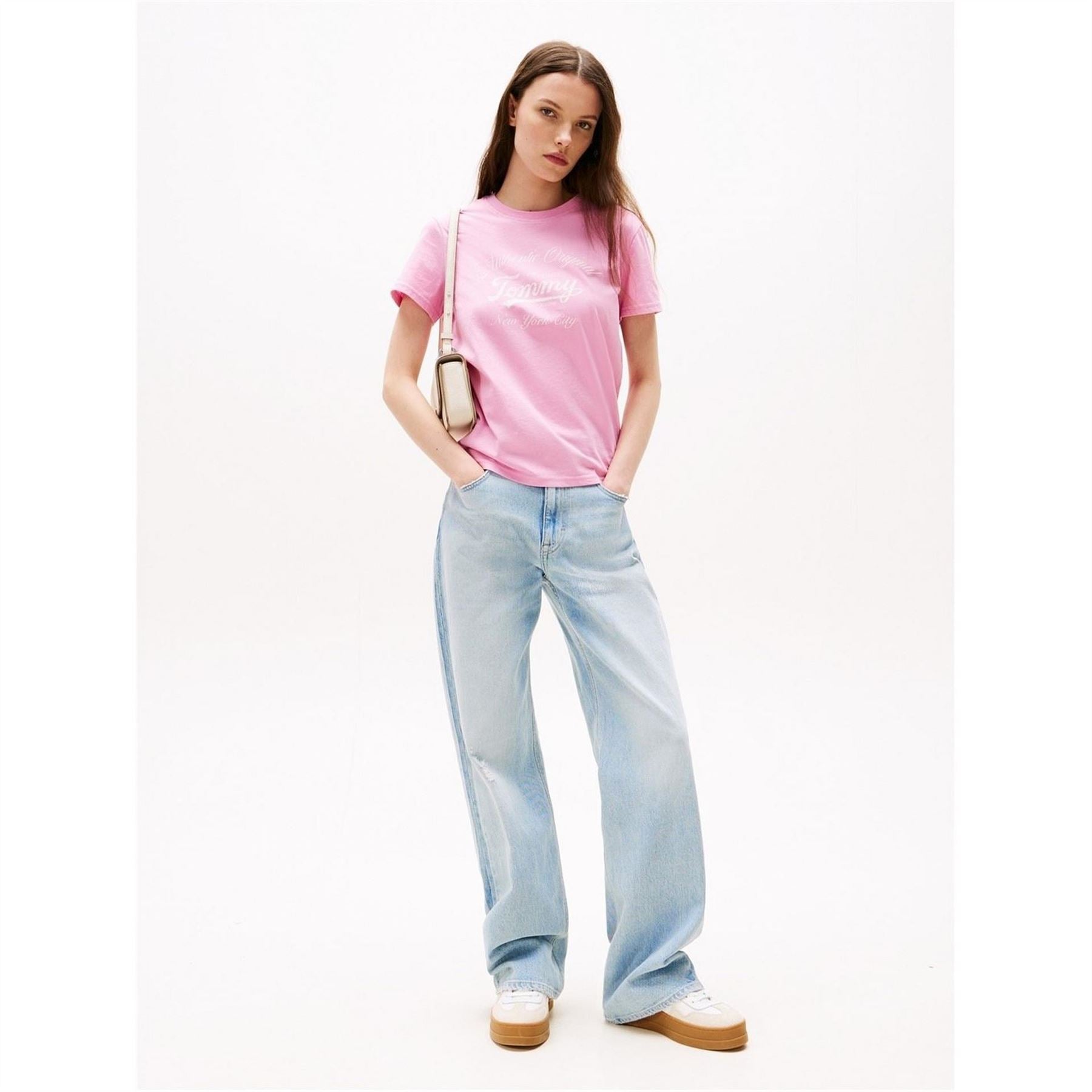 Tommy Jeans Logo Tee