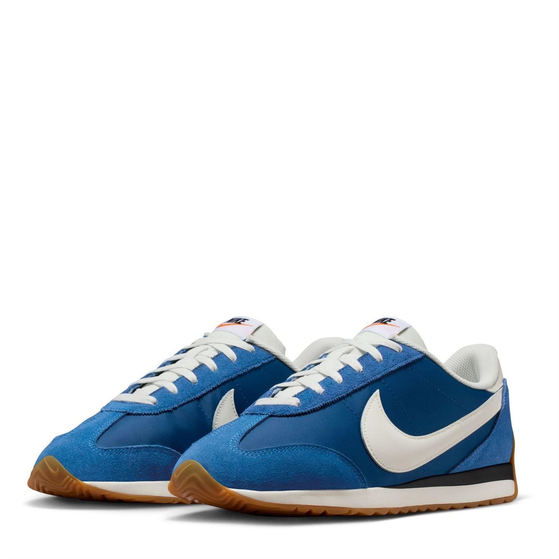 Nike Low Heel Round Toe Low Top Sneakers