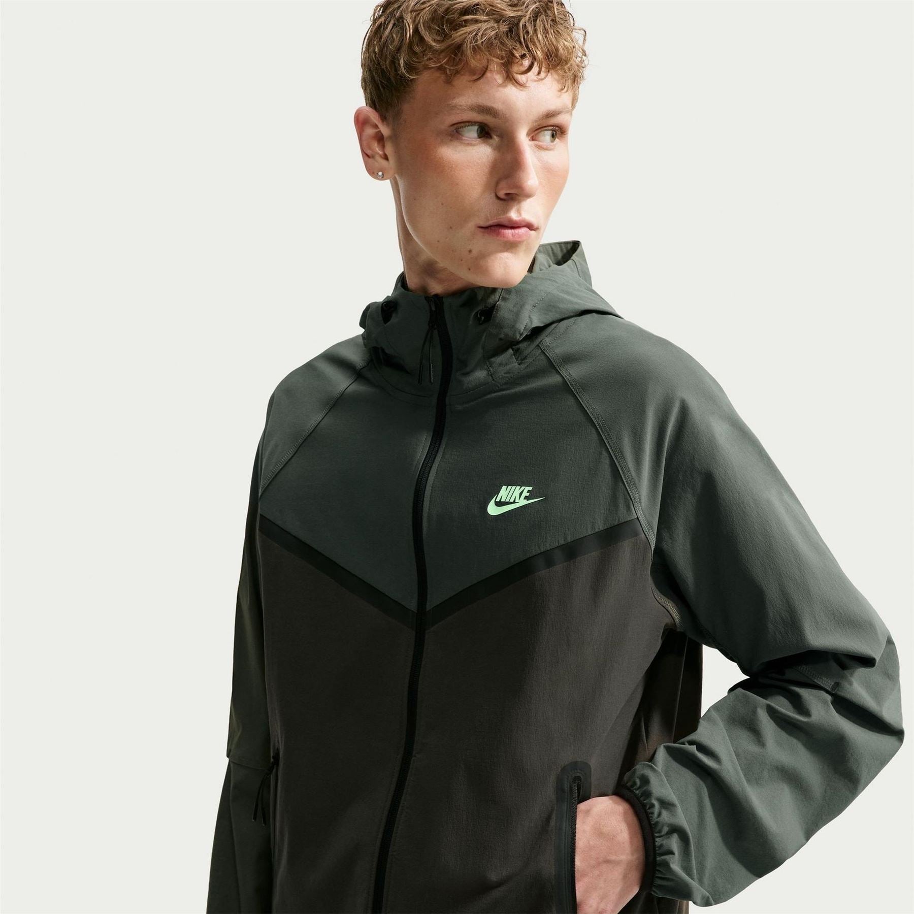 Nike Tech Woven Jacket