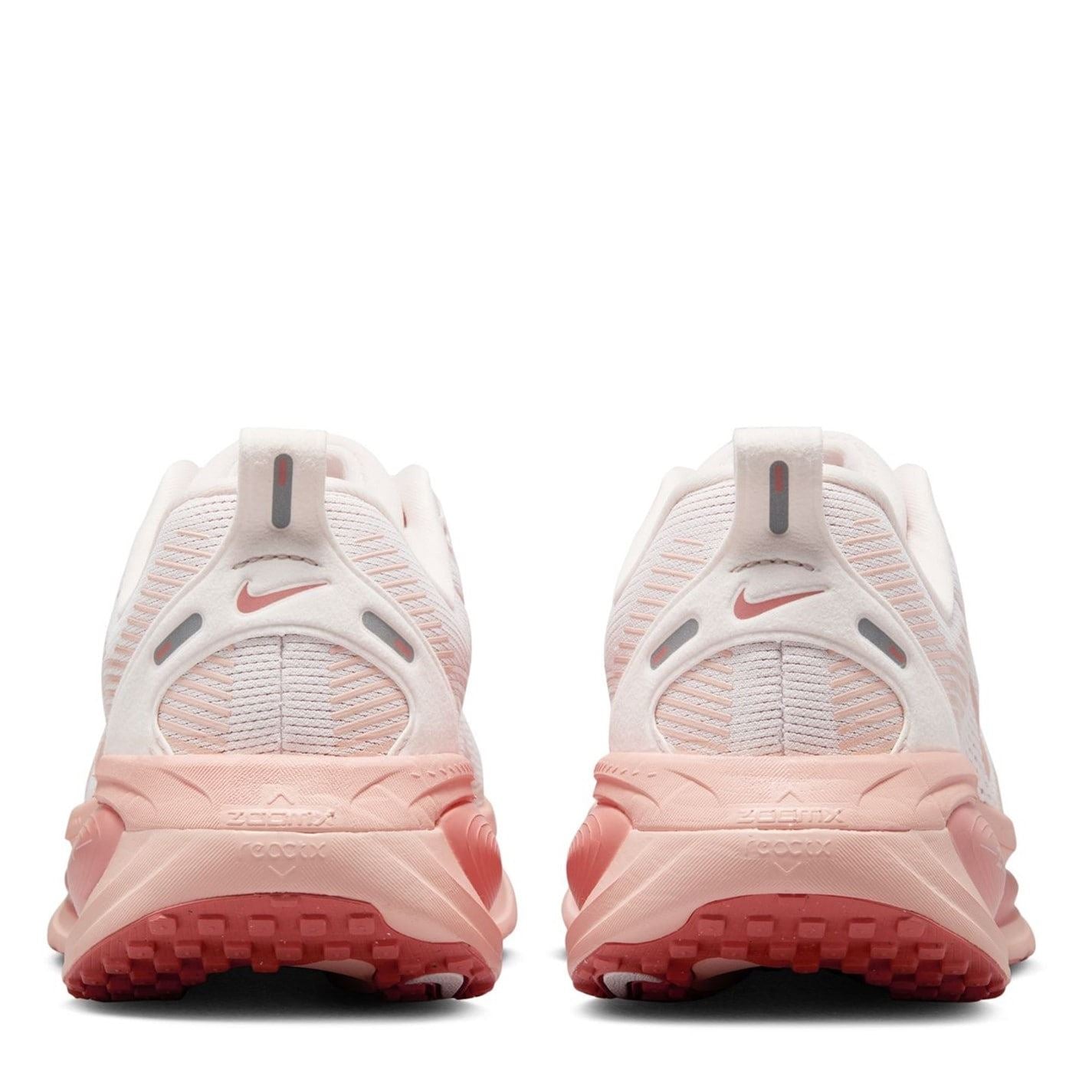 Nike Womens Vomero 18 Road Running Shoes