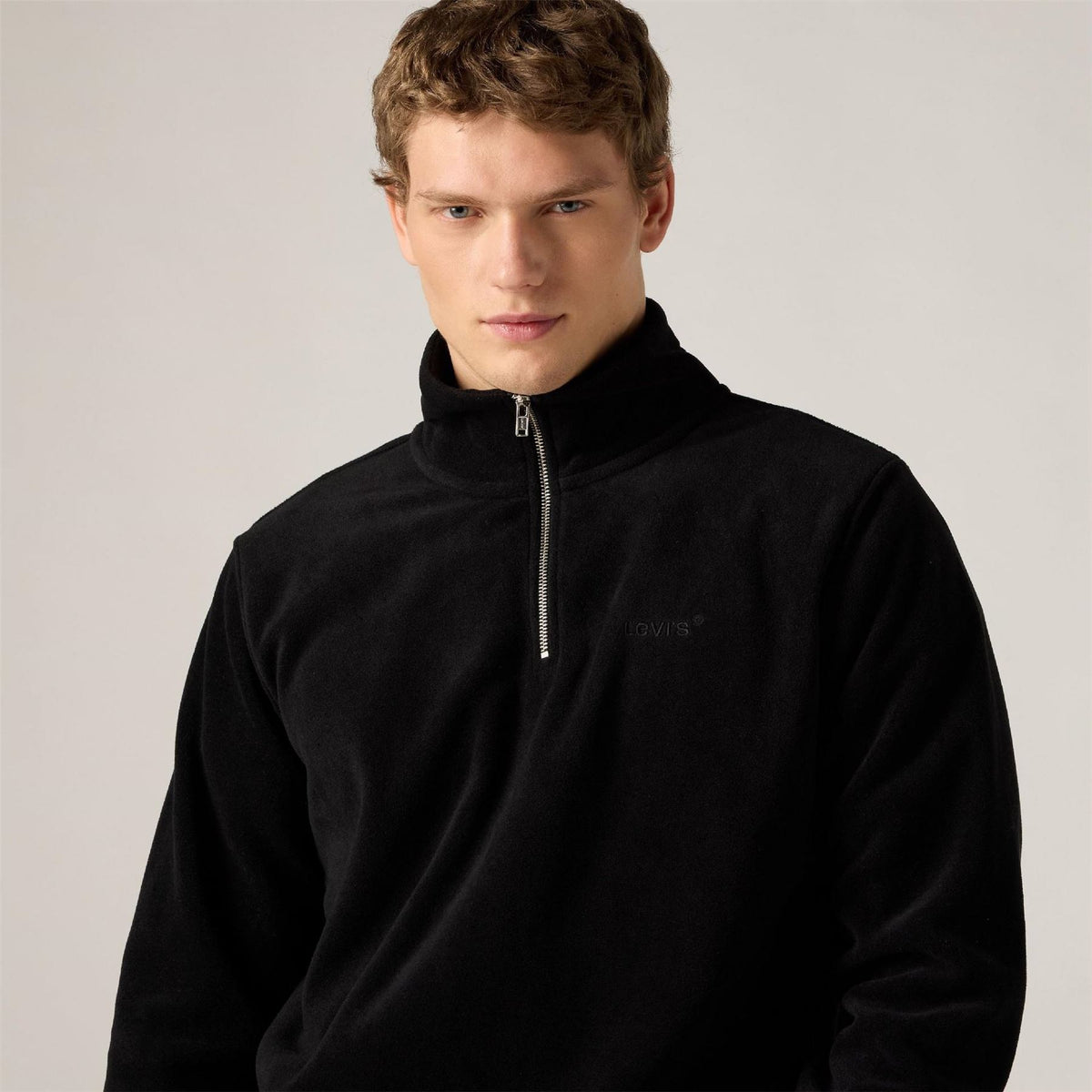 Levis Housemark Zip Neck High Collar Long Sleeve Sweatshirt