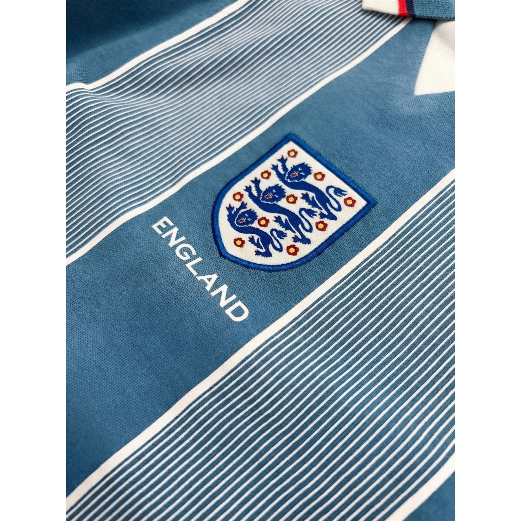 Team 1996 Retro Away Tee  And  Short