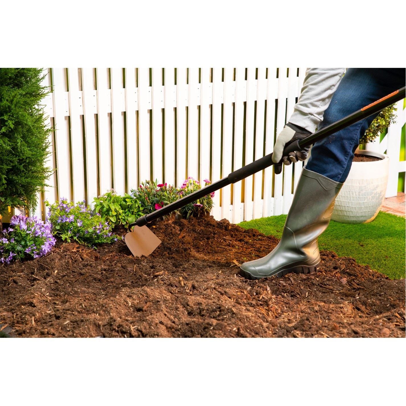 Black and Decker Garden Hoe With Handle