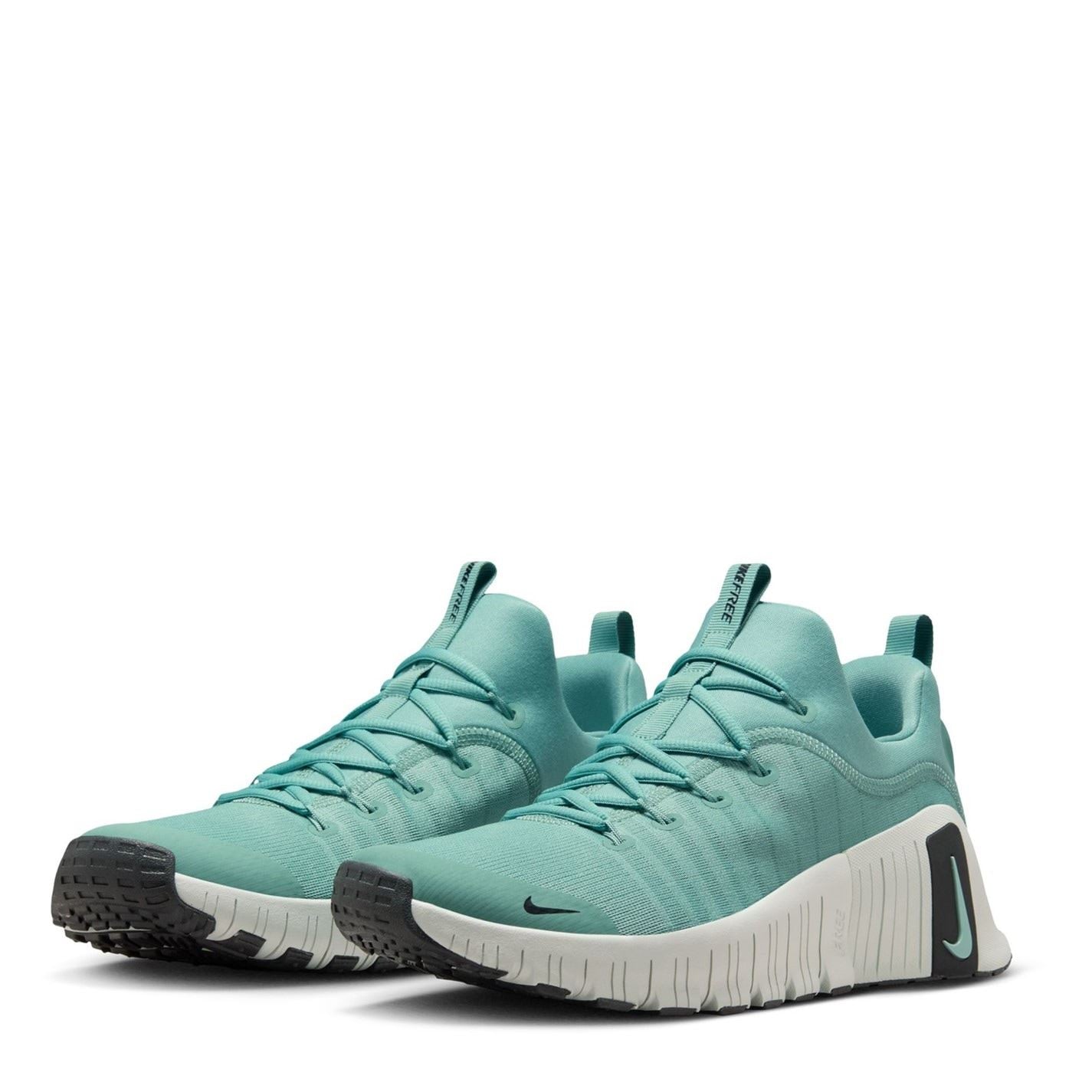 Nike Free Metcon 6 Low Top Sneakers