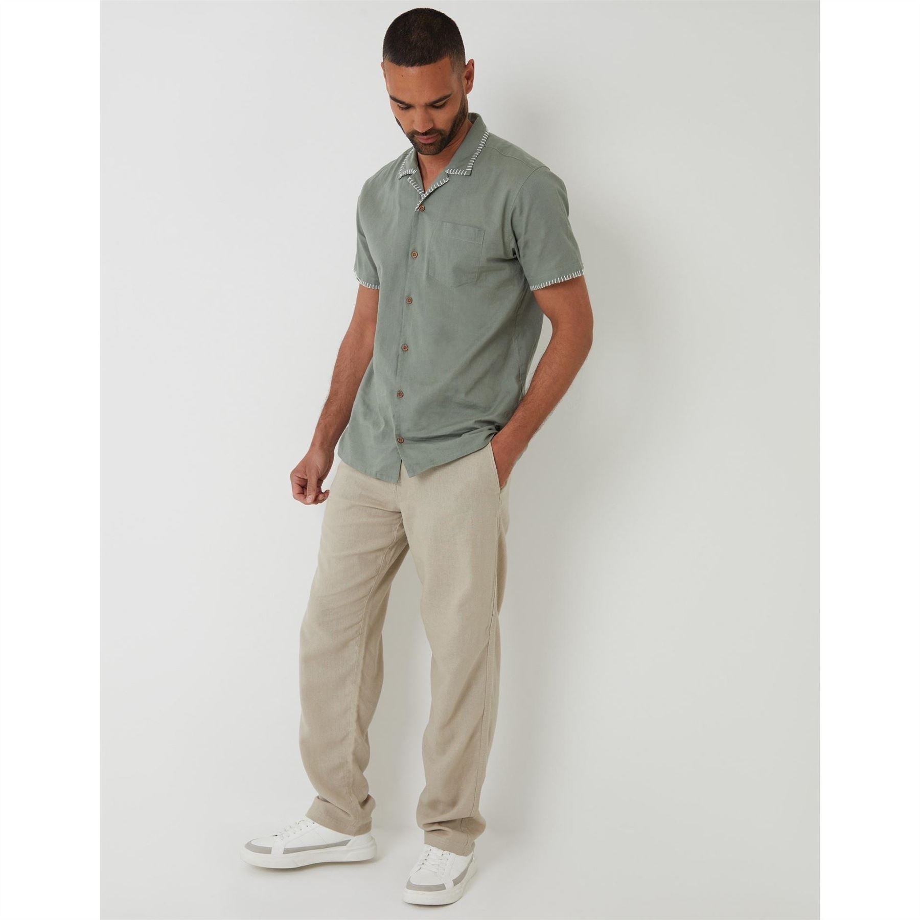 Threadbare Burnley Regular Fit Short Sleeve Shirt