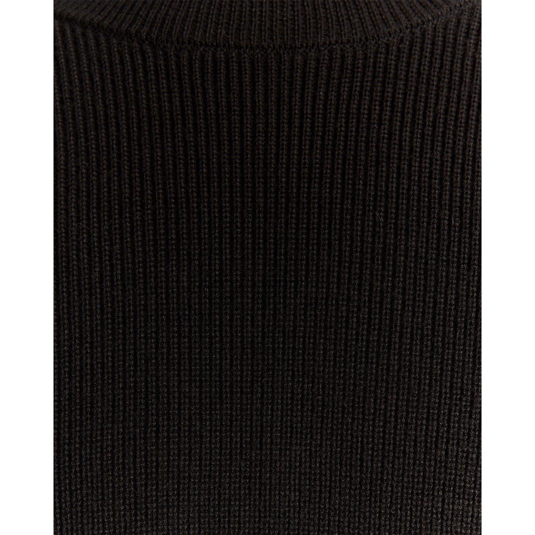 Lyle and Scott Ribbed Crew Neck Raglan Sleeve Sweater