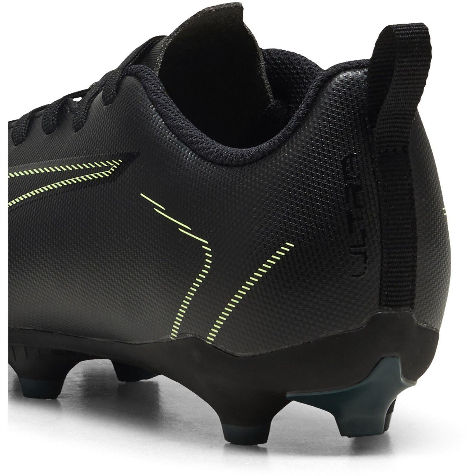 Puma Kids Ultra 6 Play Firm Ground Football Boots