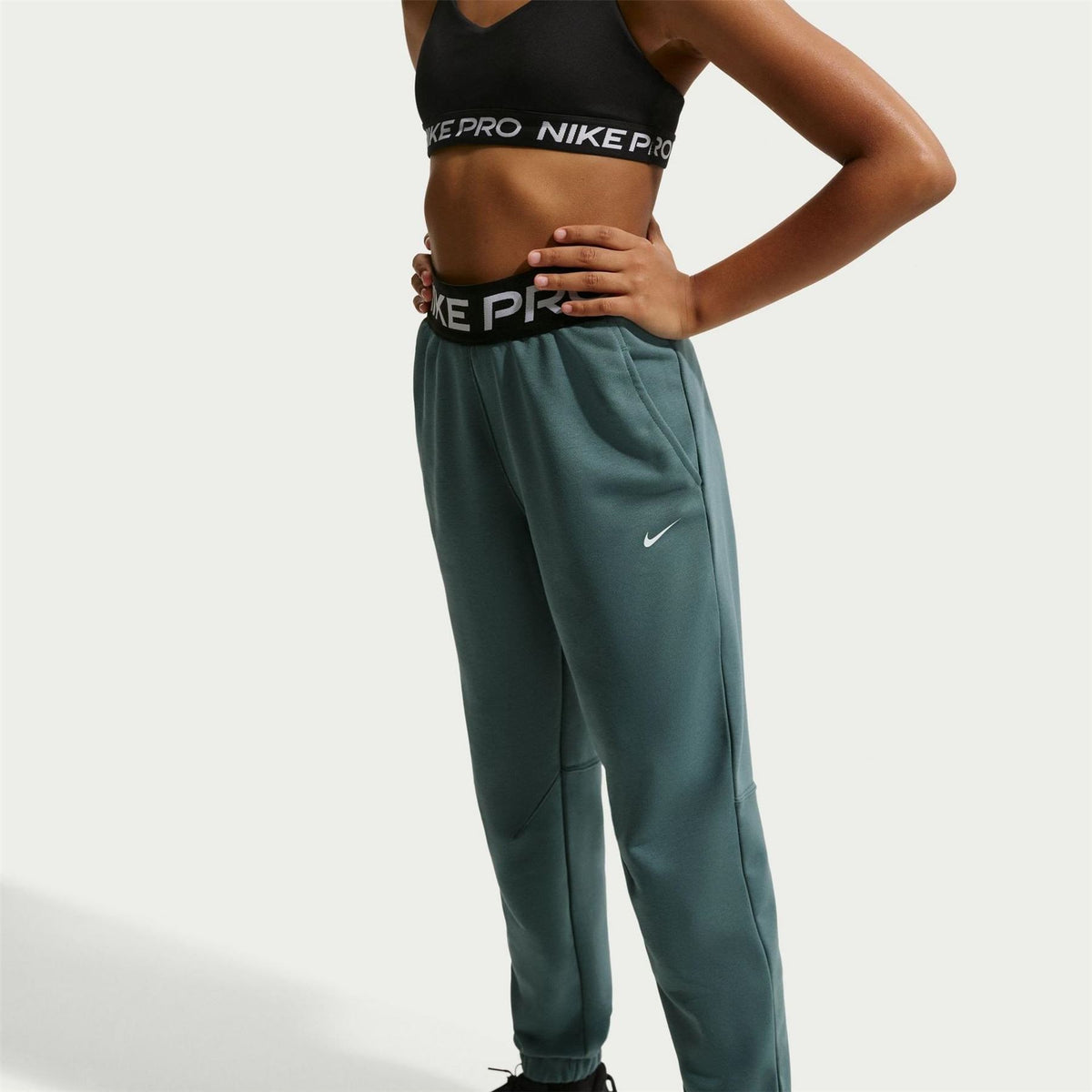 Nike Pro Fleece Solid Patterned Slim Joggers