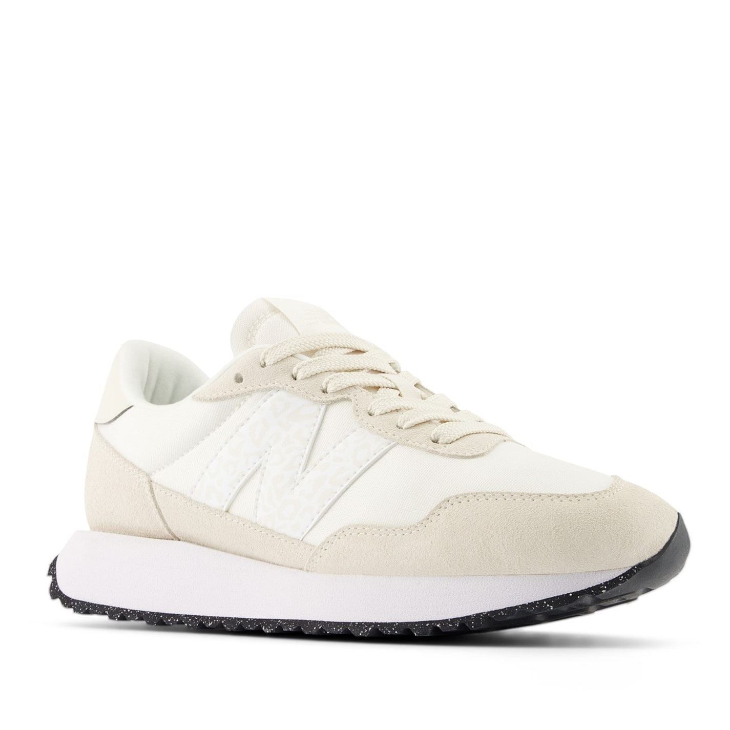 New Balance Balance 237 Low Top Sneakers
