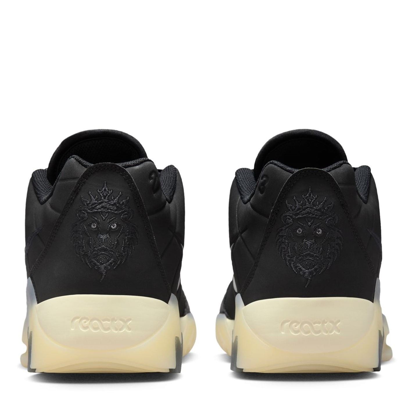 Nike Witness 9 Low Top Lace-Up Sneakers