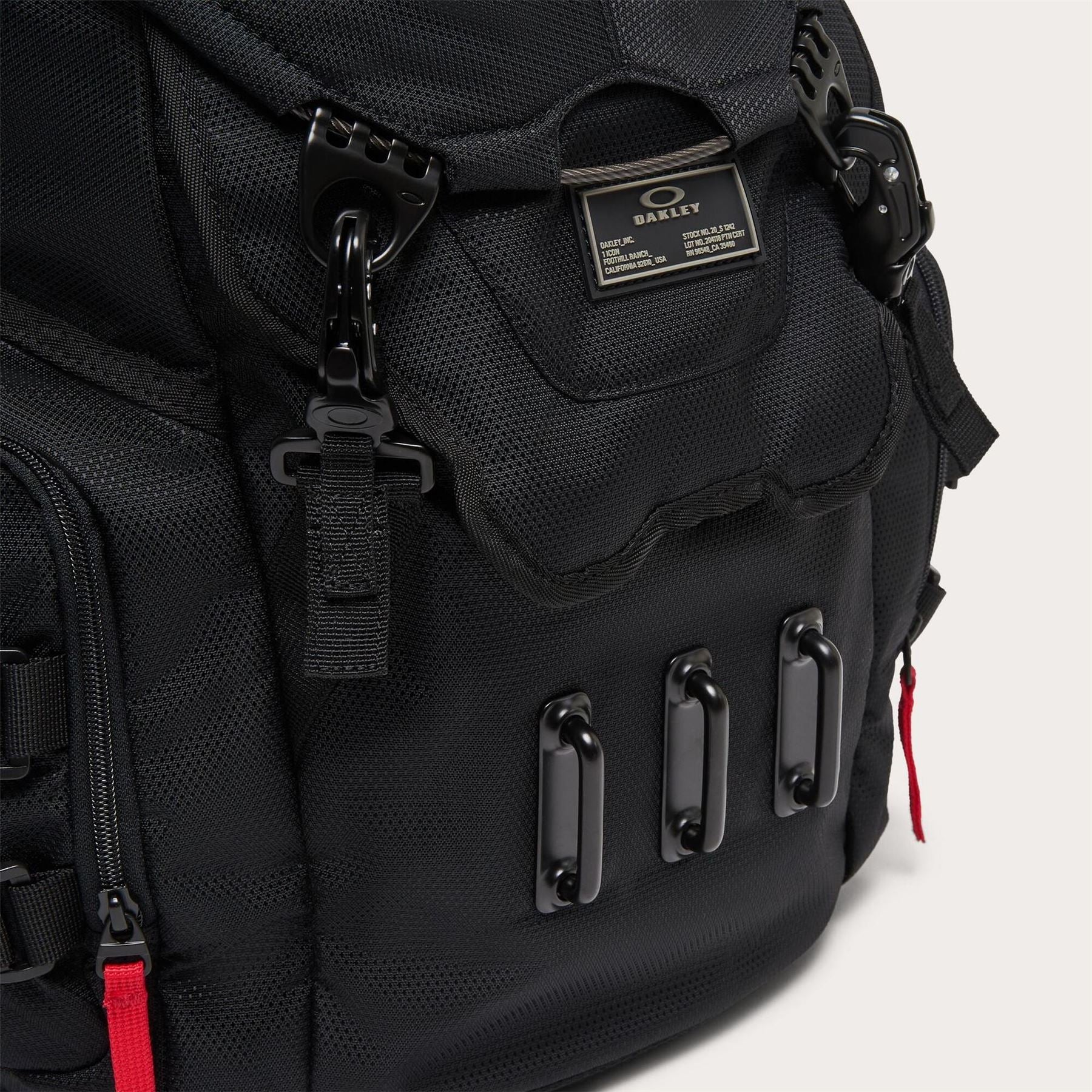 Oakley Bathroom Sink Backpack