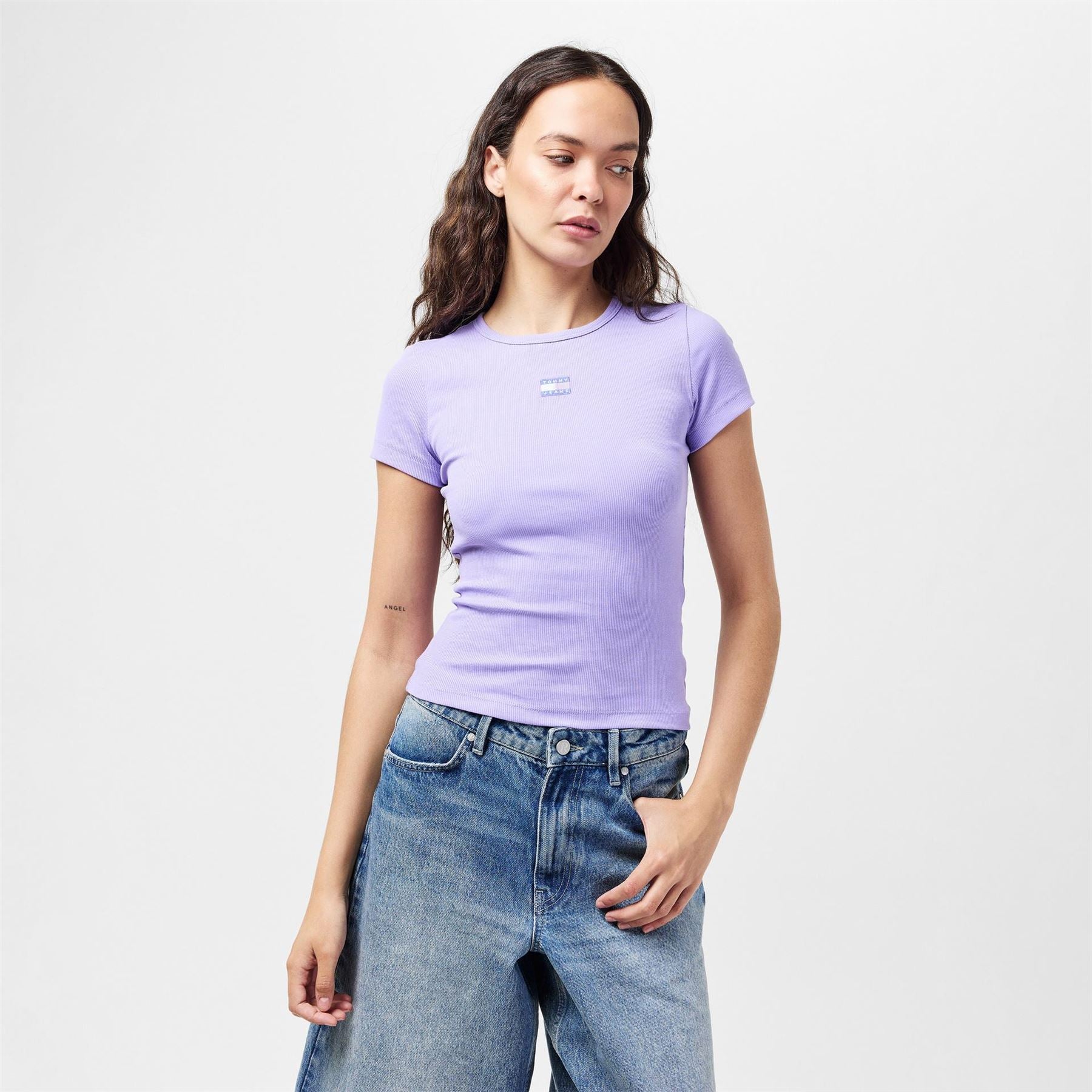 Tommy Jeans Badge Rib Crew Neck Regular Fit T-Shirt