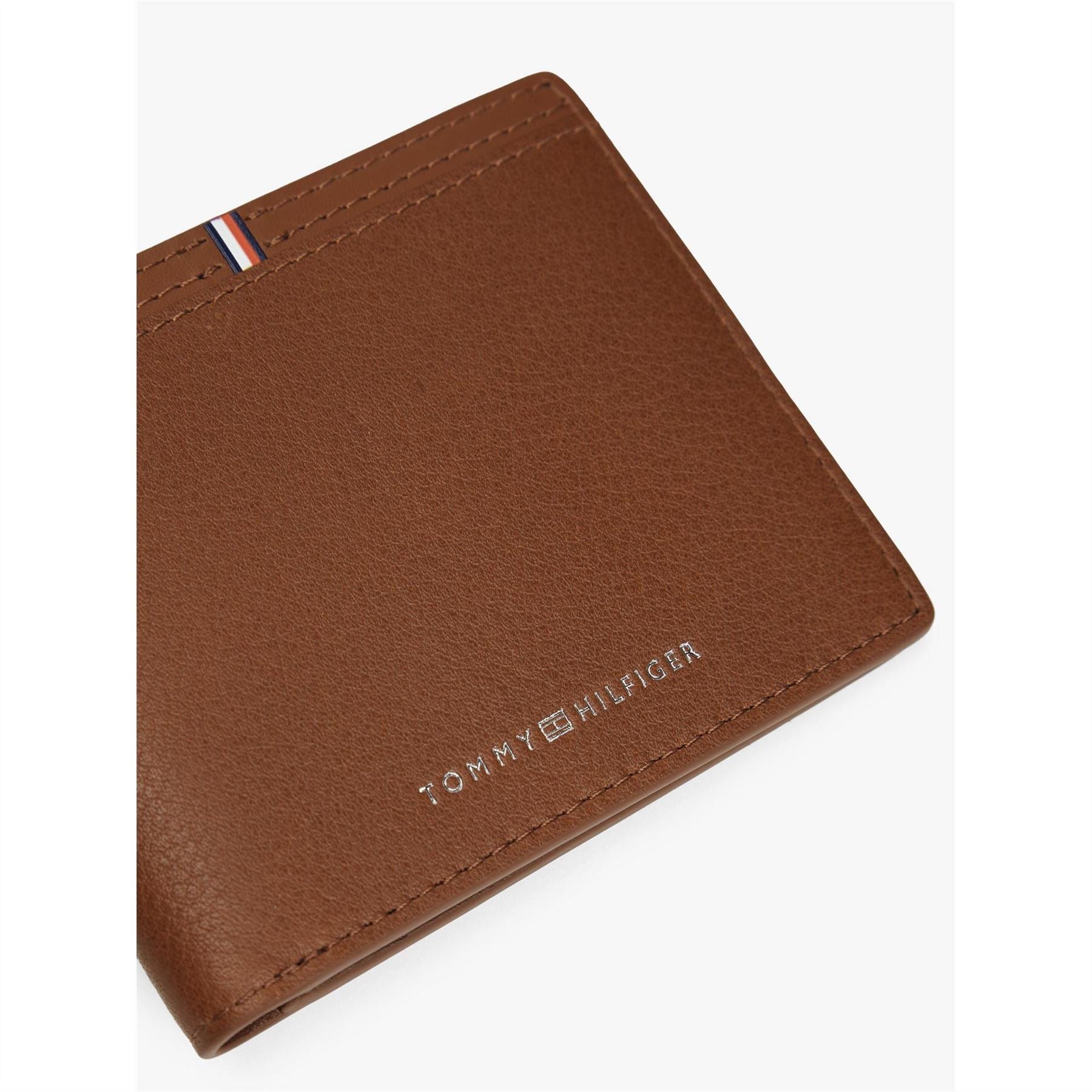 Tommy Hilfiger Bifold Rectangle Shaped Wallet with Logo