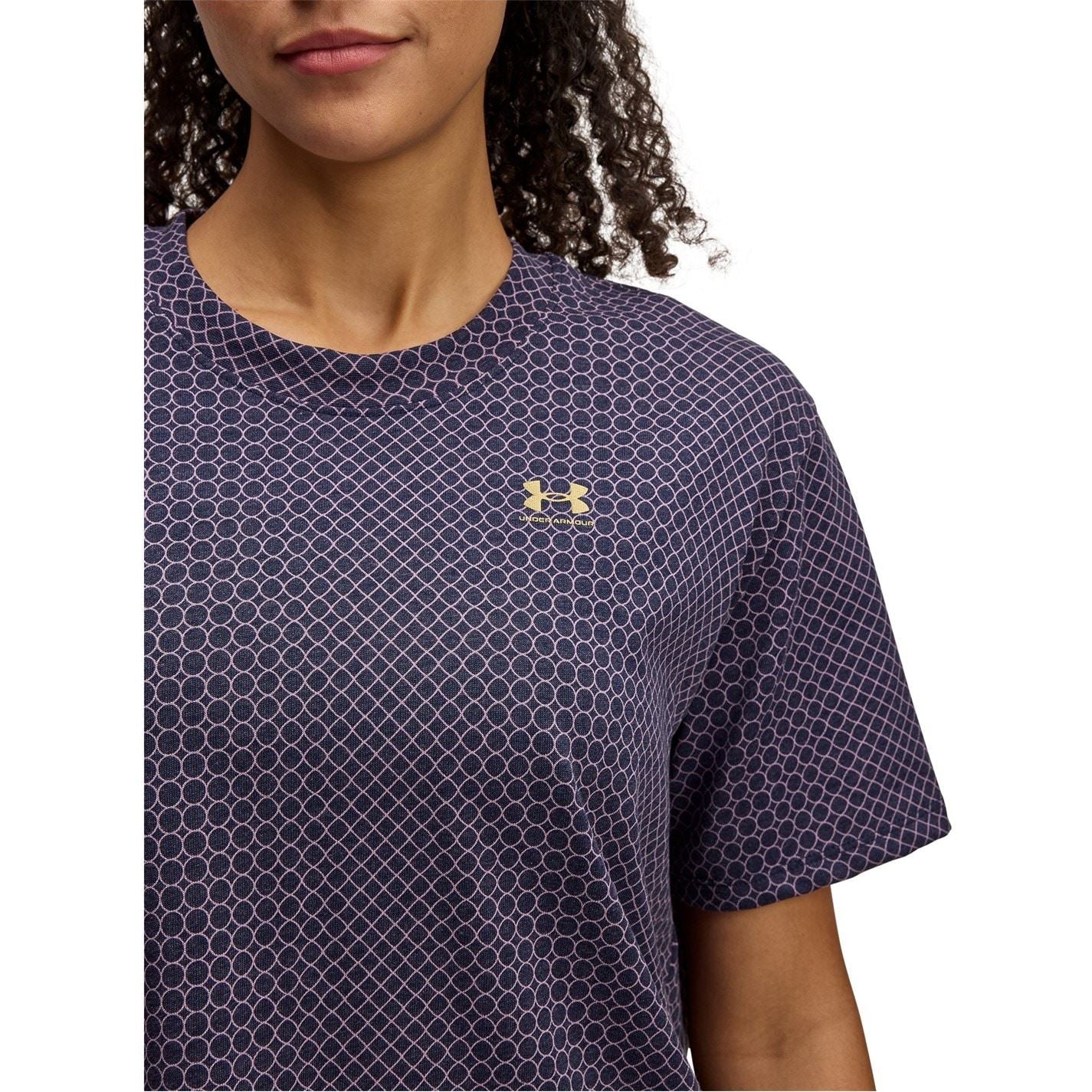 Under Armour Holiday Crew Neck Short Sleeve T-Shirt