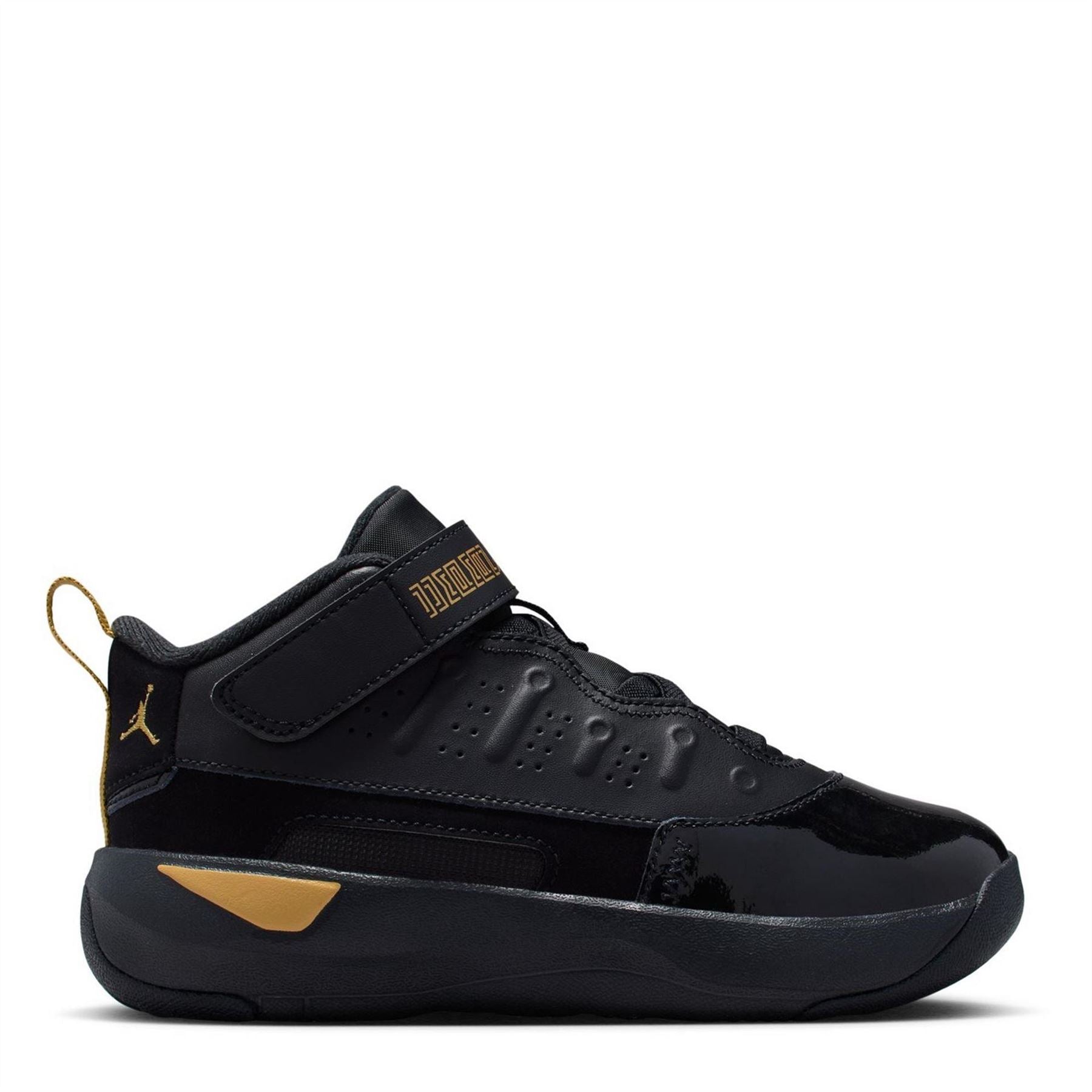 Air Jordan Max Aura Basketball Trainers