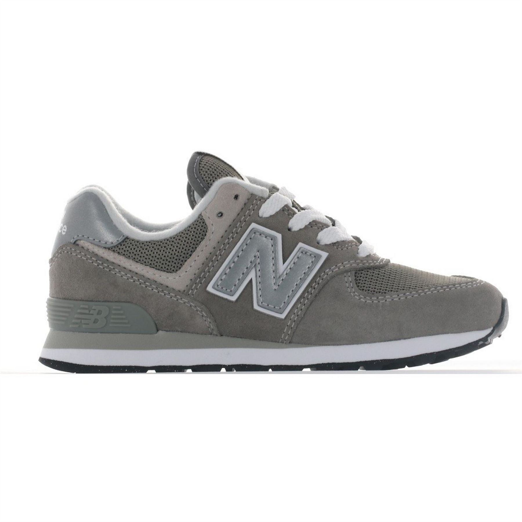 New Balance Medium 105 Low Top Sneakers