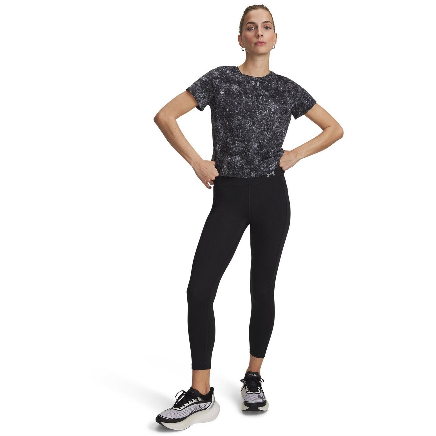Under Armour Velo High Rise Solid Patterned Leggings
