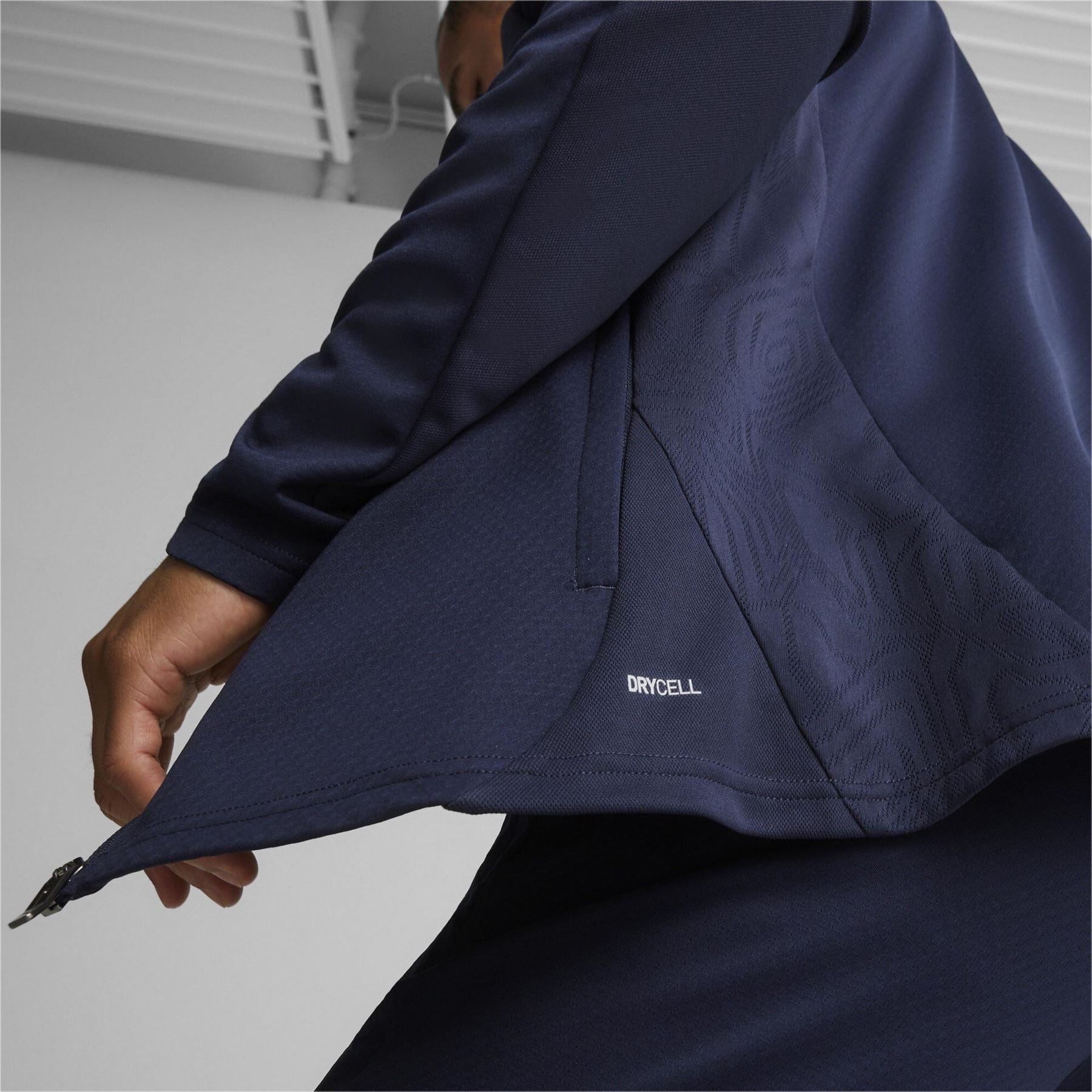Puma  Performance Moisture Wicking Training Jacket