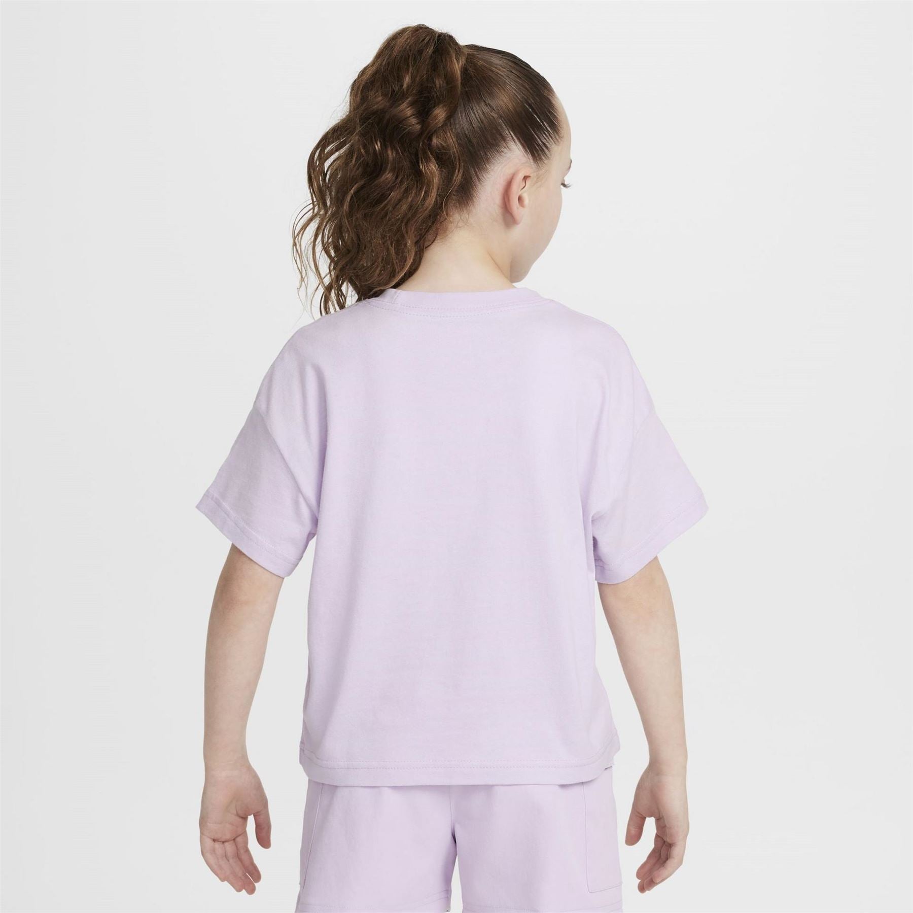 Nike Sportswear Big Kids (girls) T-Shirt