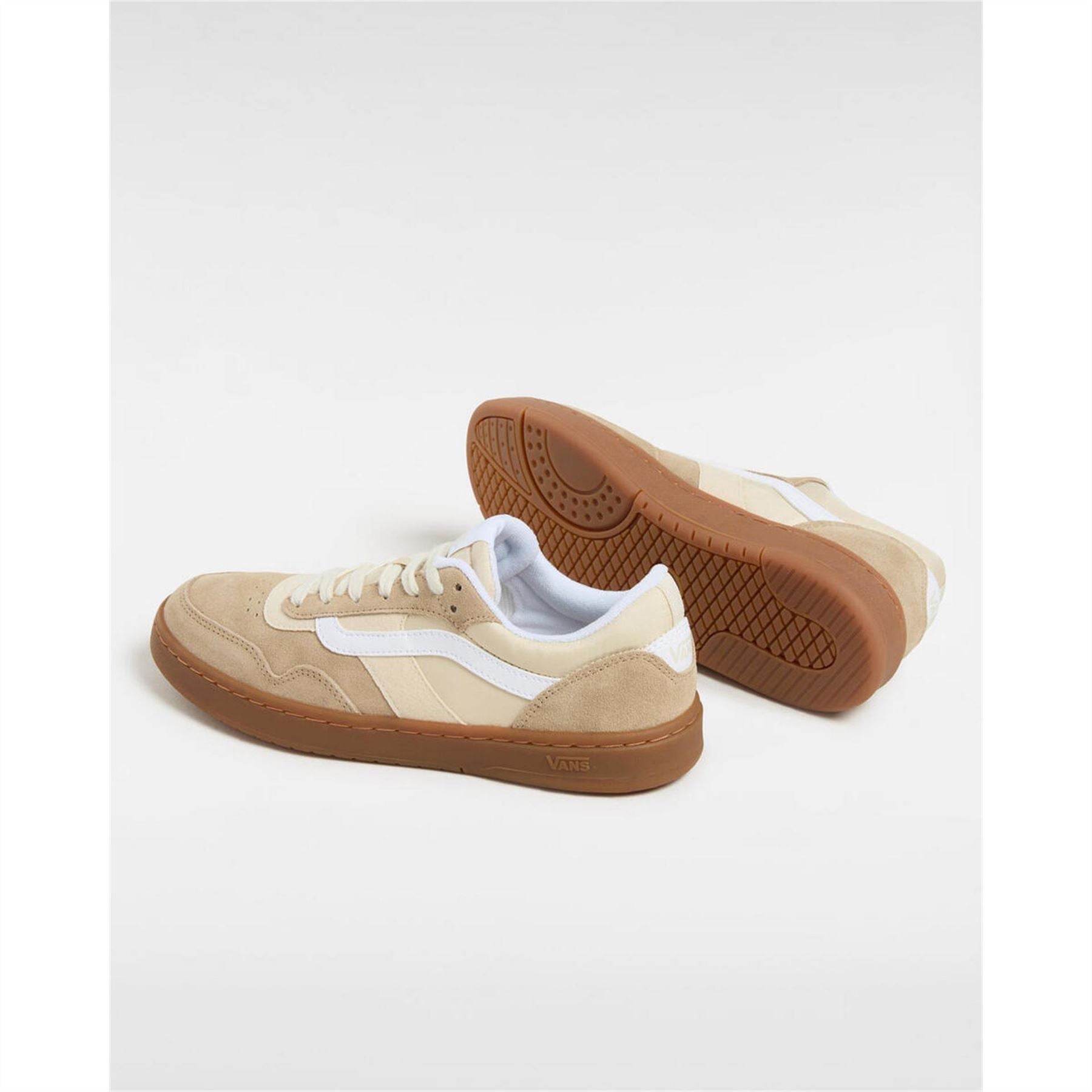Vans Cruze 3.0 Round Toe Flat Heel Court Shoes