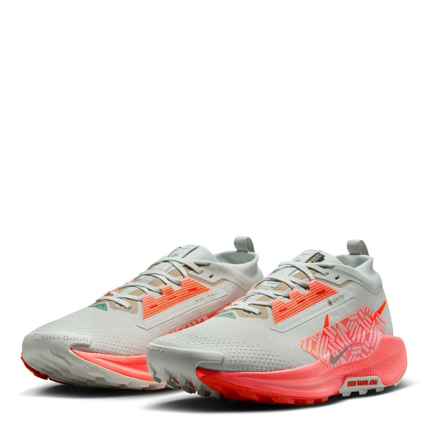Nike Mens Pegasus Trail 5 Gore Tex Trail Running Shoes