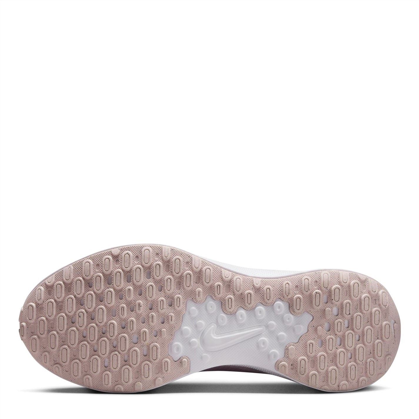 Nike Womens Revolution 7 Running Shoes