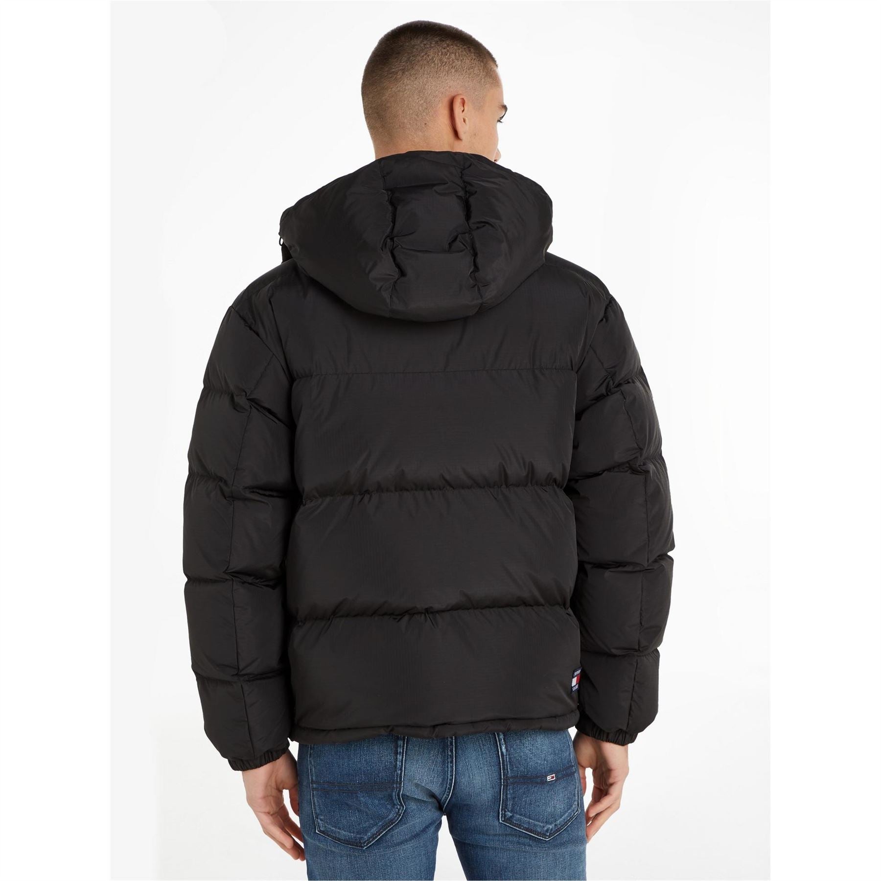 Tommy Jeans Colour-Blocked Alaska Puffer Relaxed Fit Jacket