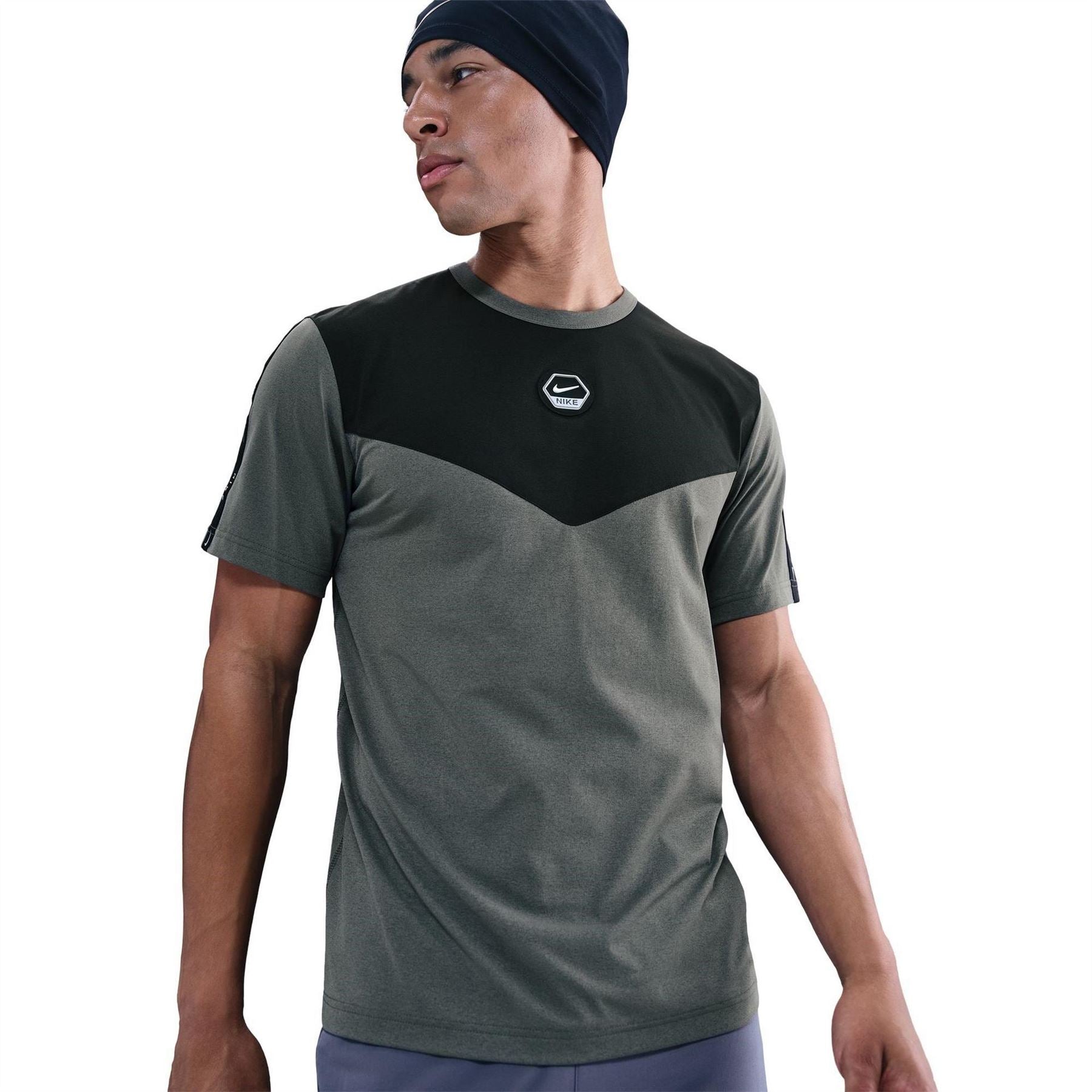 Nike Regular Fit Short Sleeve Crew Neck T-Shirt