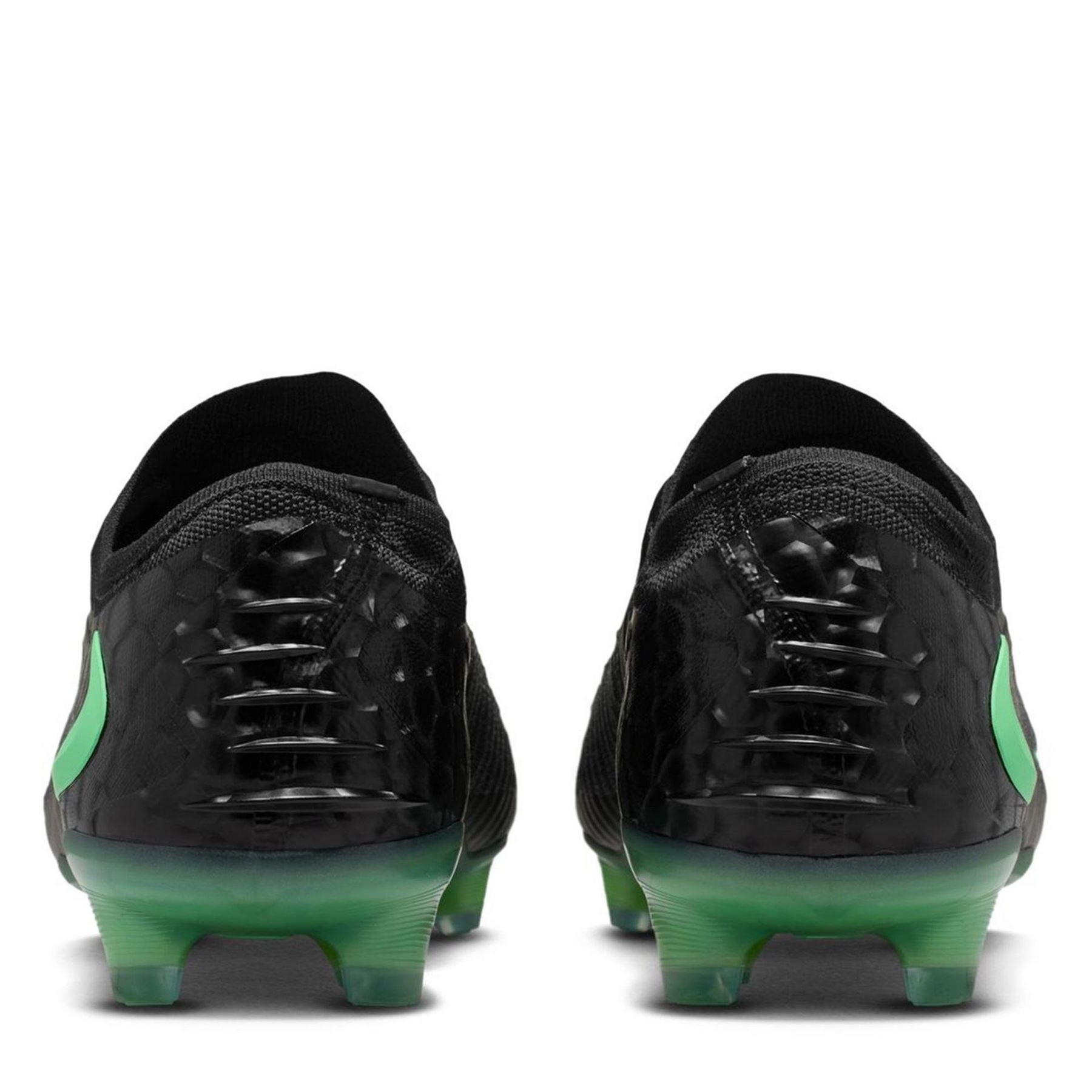 Nike Phantom 6 Low Elite Adults Firm Ground Football Boots