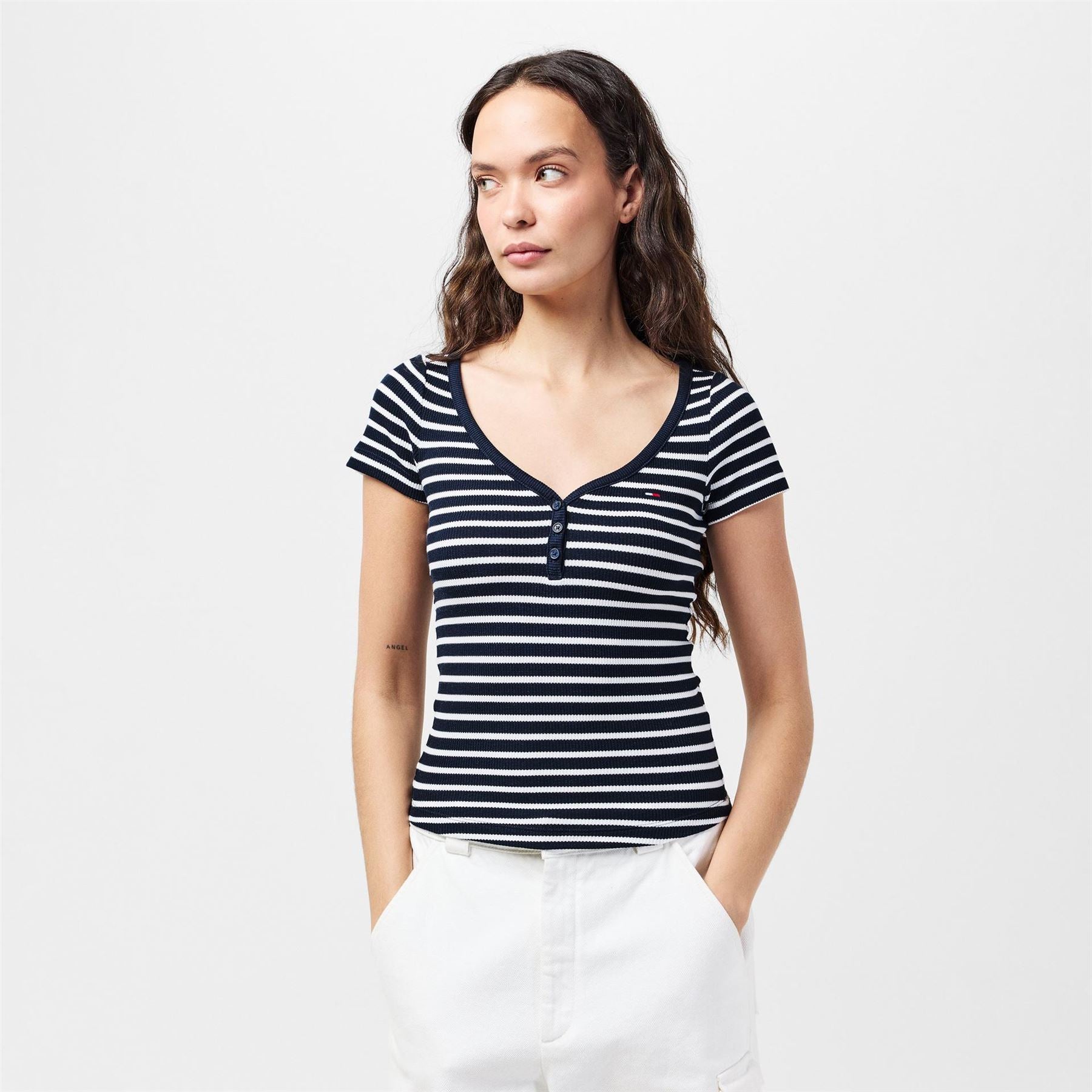 Tommy Jeans Slim Fit V-Neck Short Sleeve T-Shirt