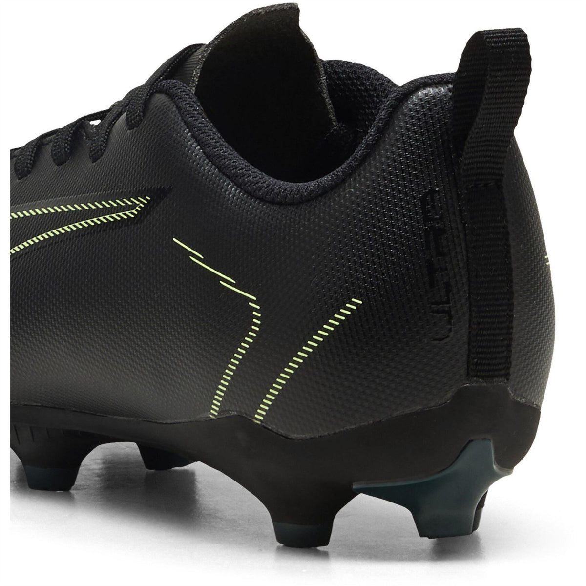 Puma Kids Ultra 6 Play Fg Ag Football Boots