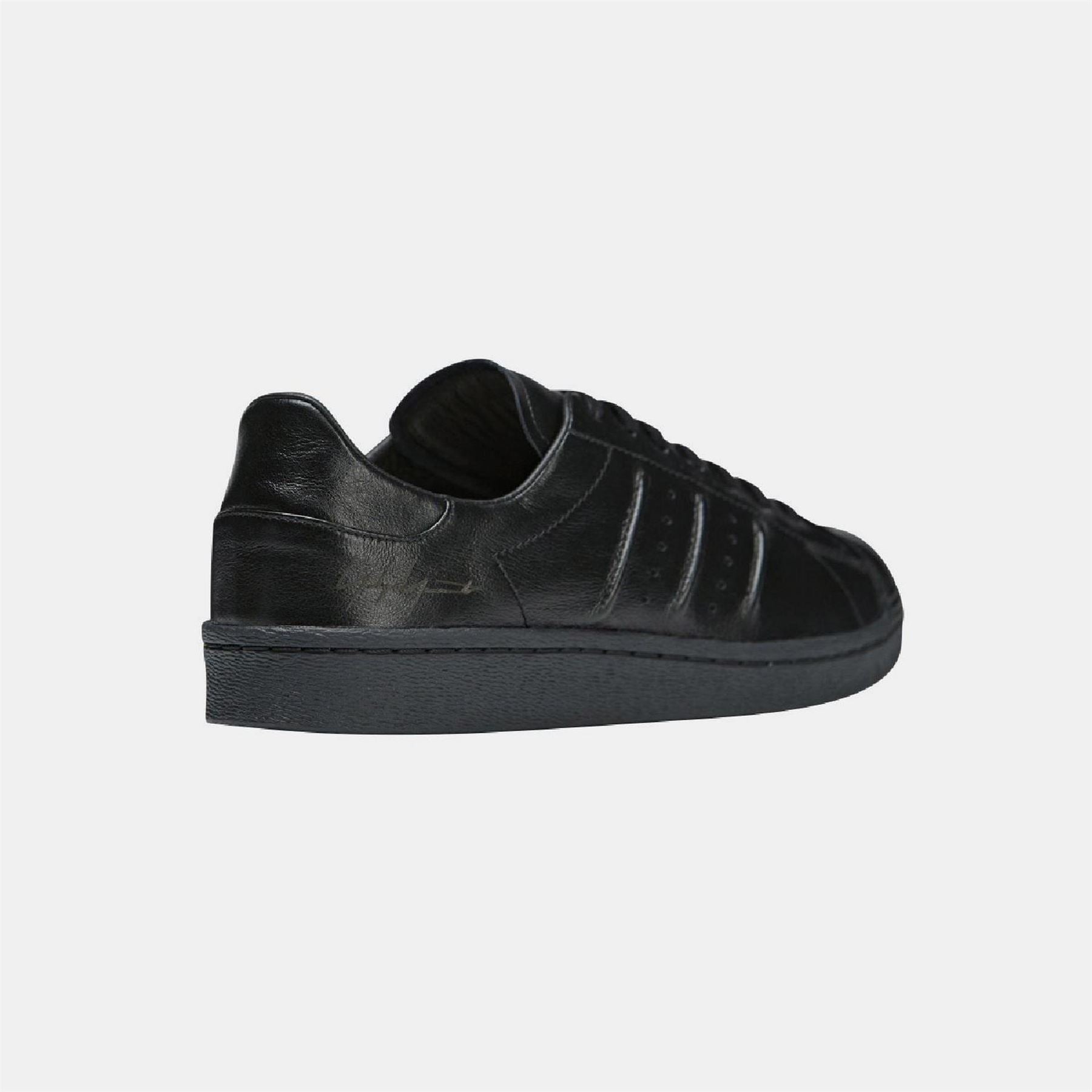 Y3 3 Superstar Trainers