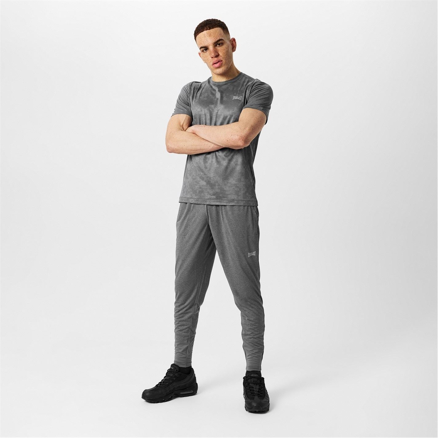 Everlast Lightweight Regular Fit Joggers