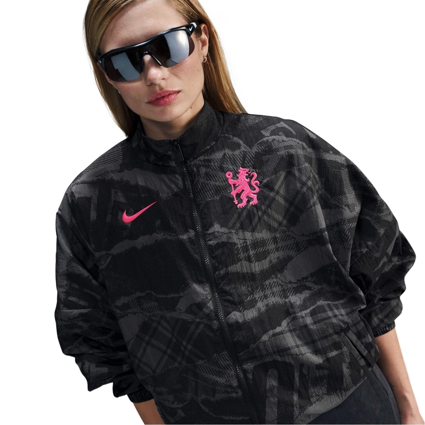 Nike Womens Chelsea Fc Woven Windrunner Jacket 2024 2025