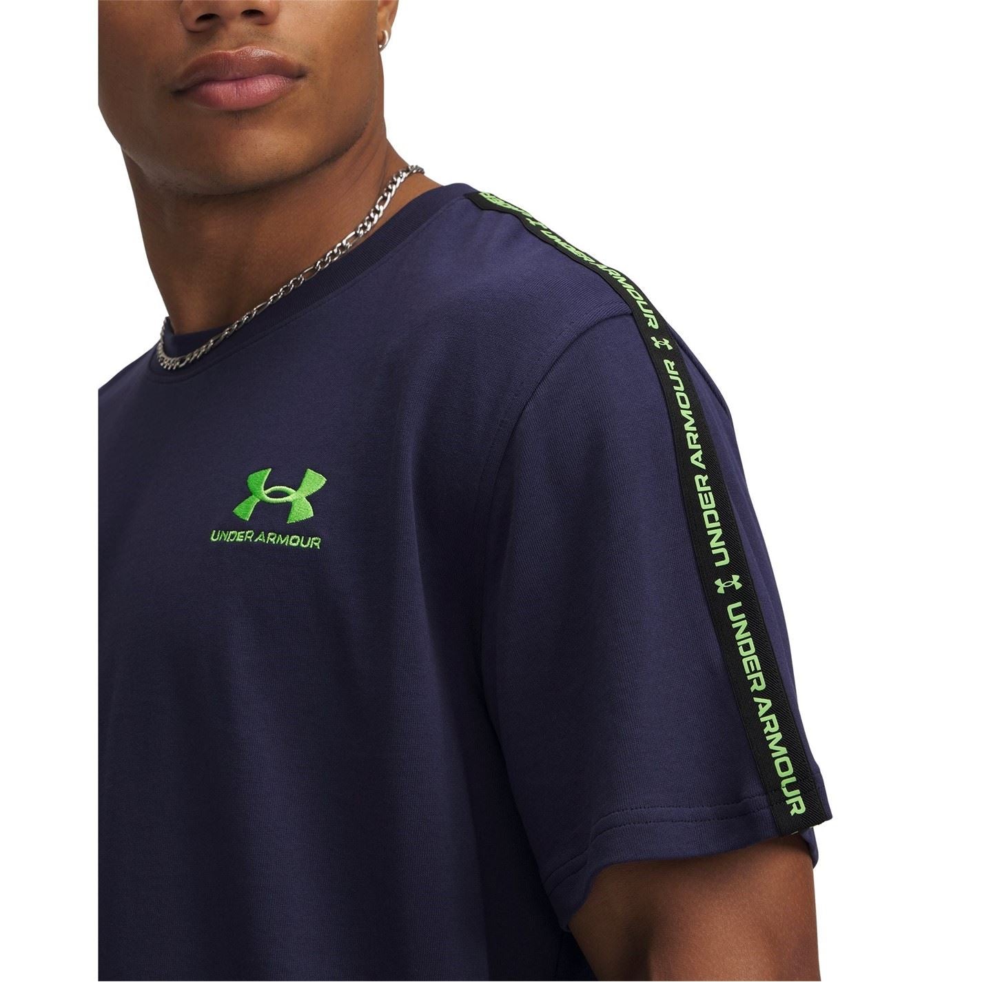 Under Armour Icon Regular Fit Crew Neck T-Shirt