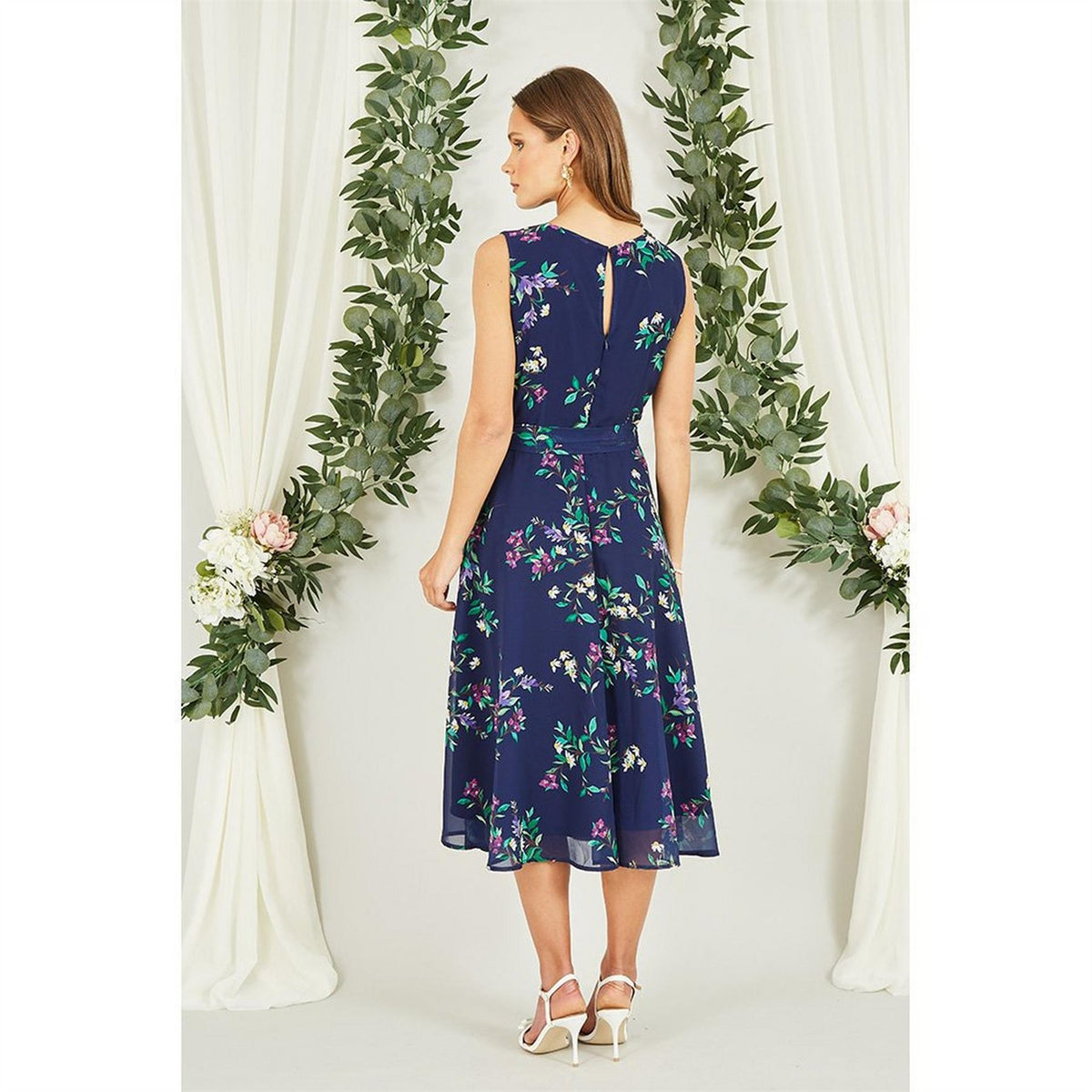 Yumi Floral Print Midi Skater Dress