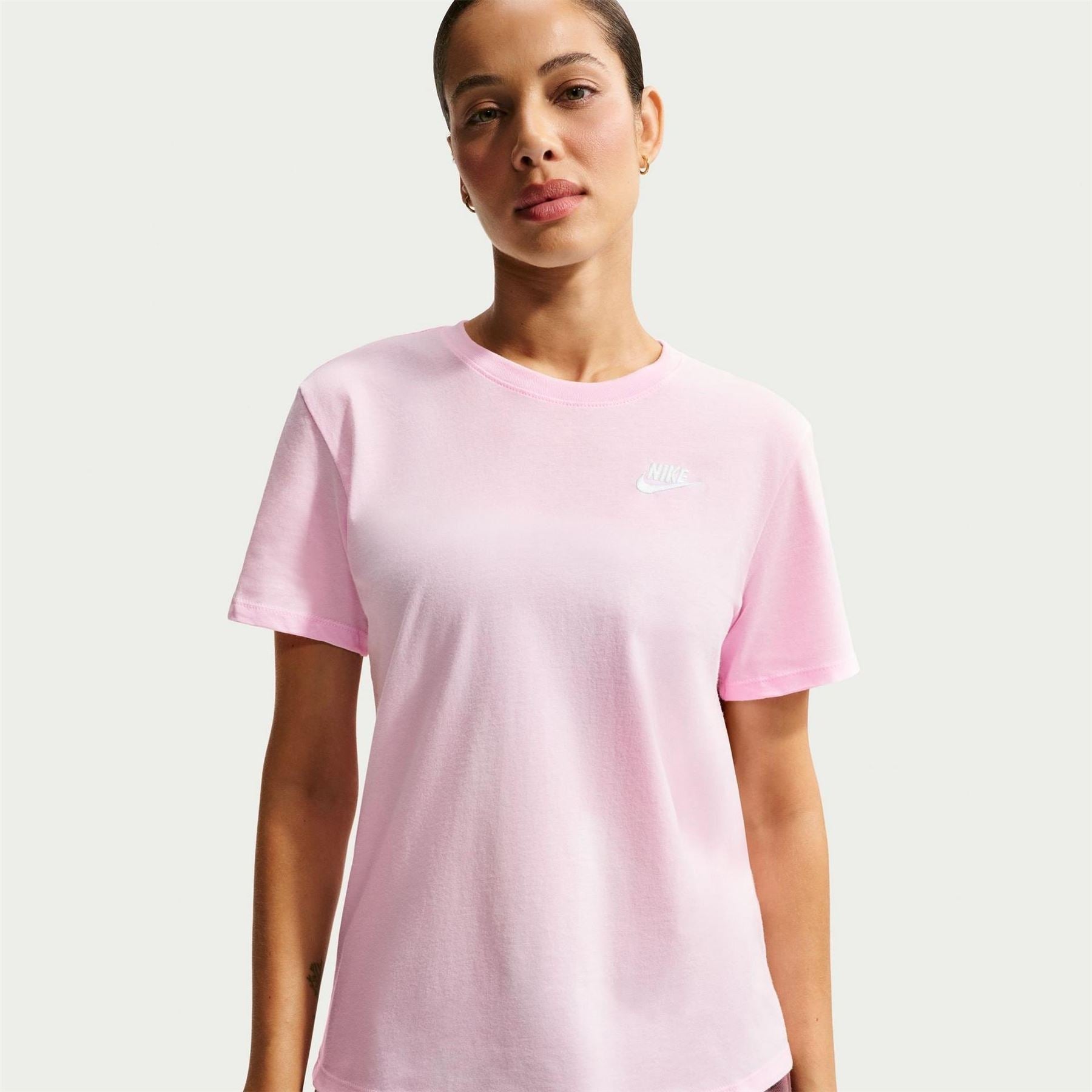 Nike Womens Sportswear Club T-Shirt