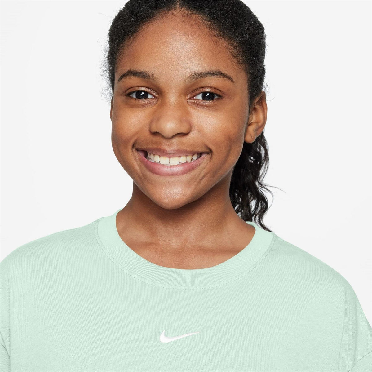 Nike Sportswear Big Kids (girls) T-Shirt