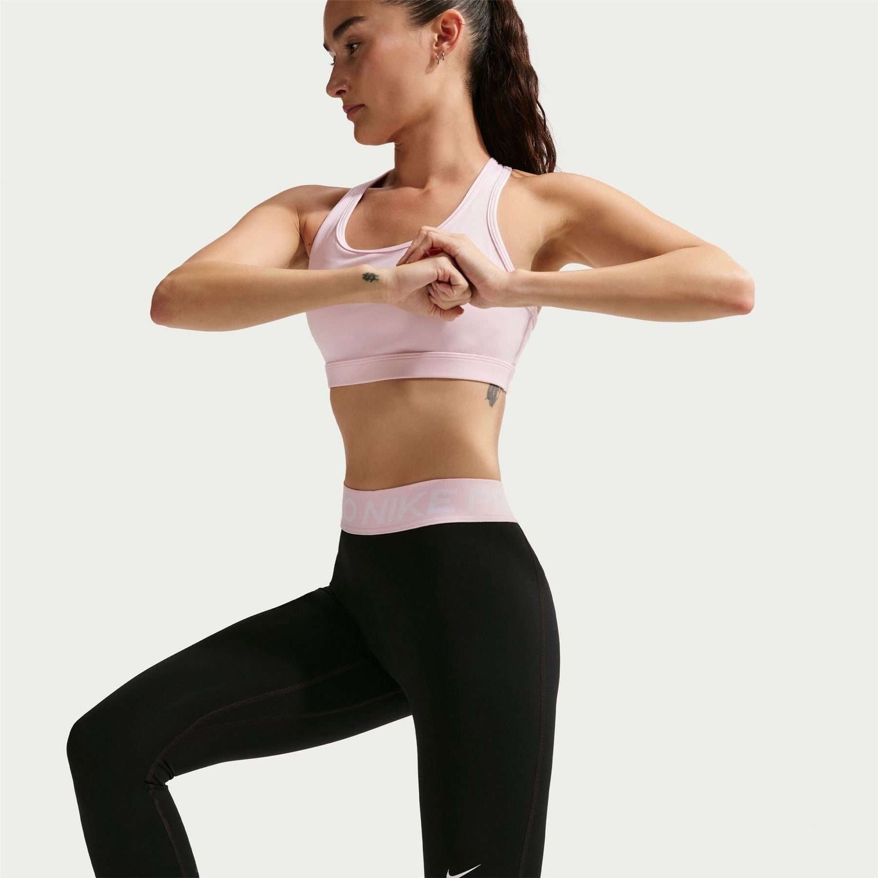 Nike Essential Solid Patterned Skinny Fit Leggings