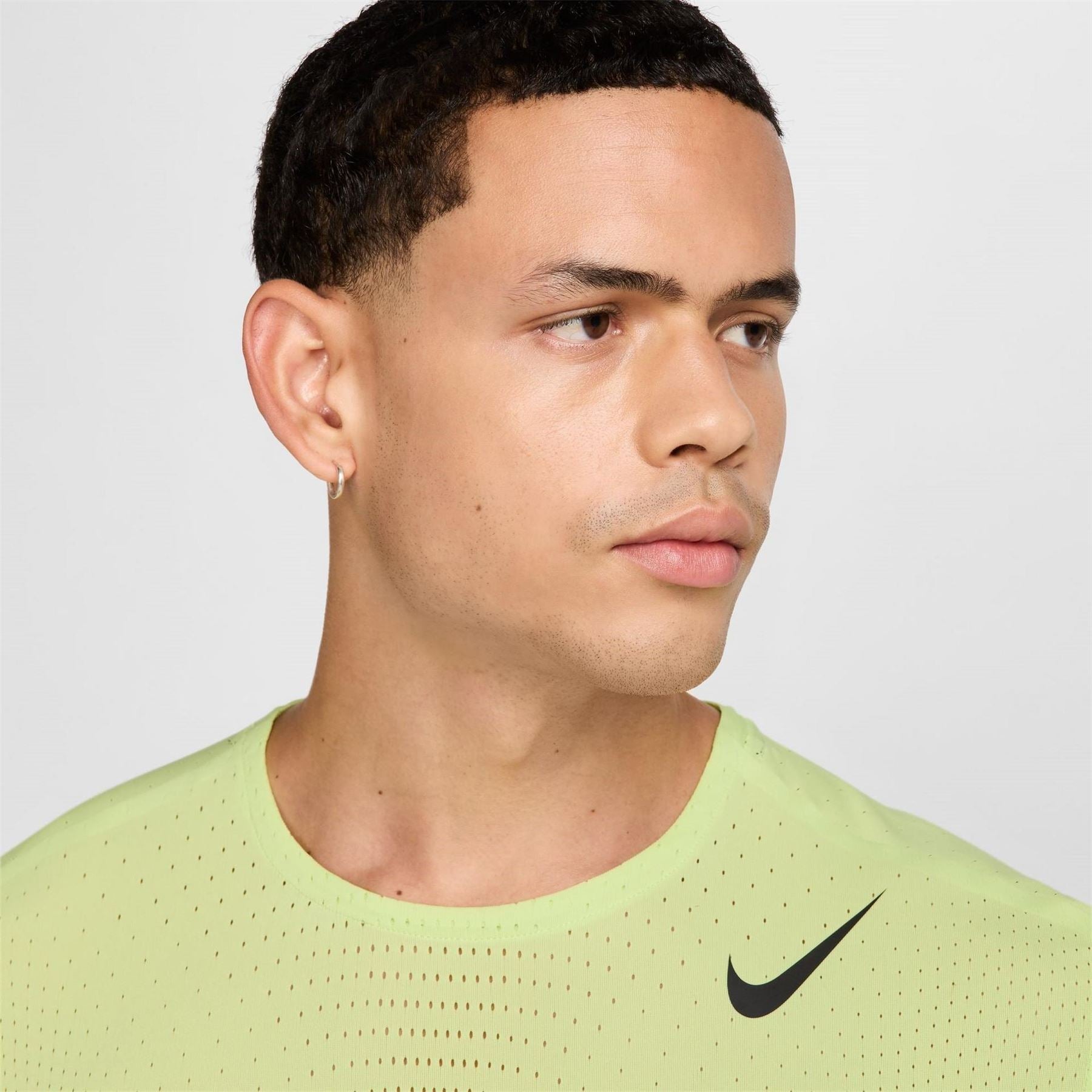 Nike Aroswift Crew Neck Regular Fit T-Shirt