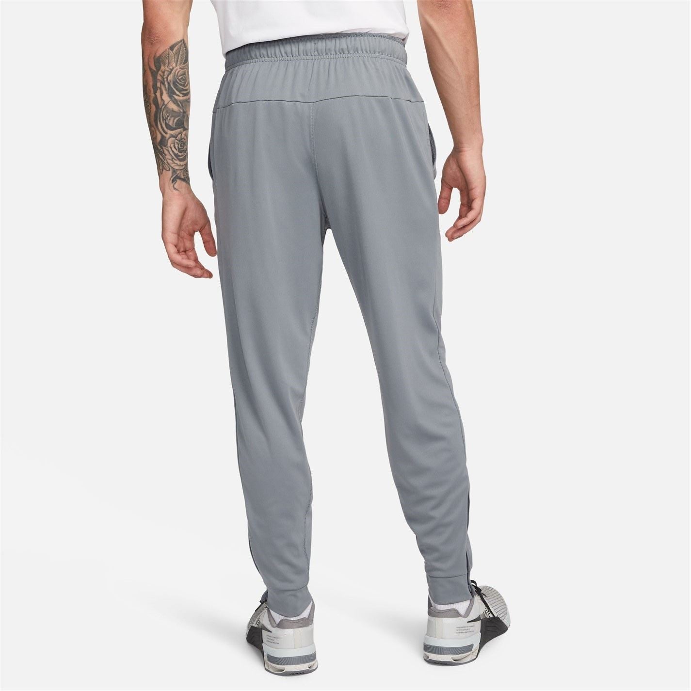 Nike Mens Totality Dri Fit Tapered Versatile Pants
