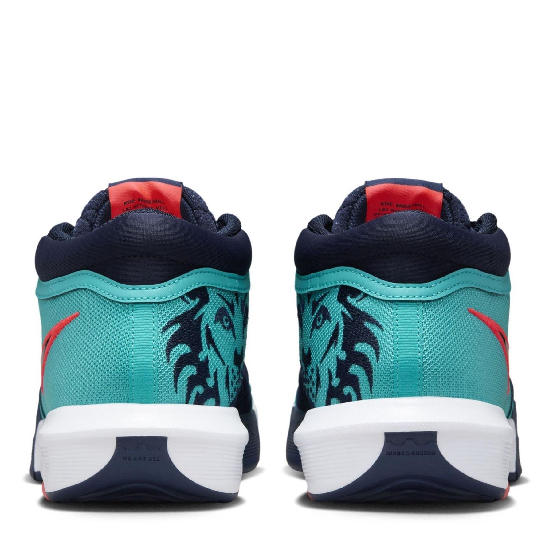 Nike Lebron Witness VIII Mid Top Basketball Sneakers