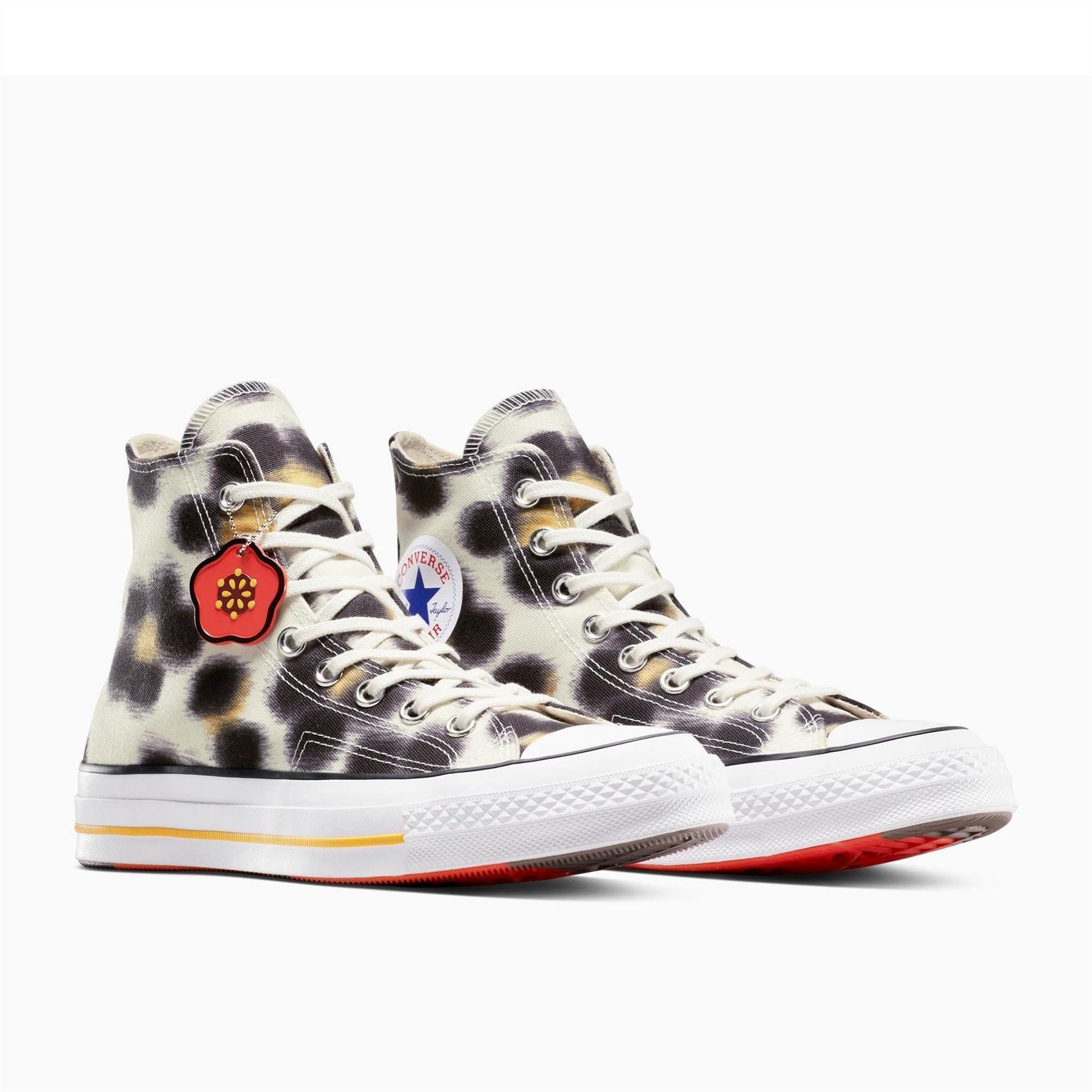 Converse Chuck 70 Hi Canvasas High Top Trainers