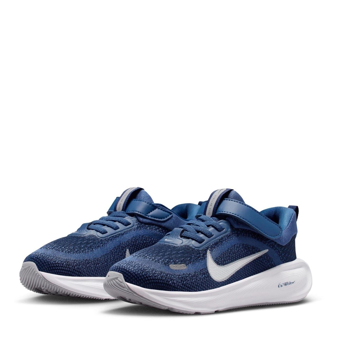 Nike Stellar Ride Low Top Lace-Up Sneakers